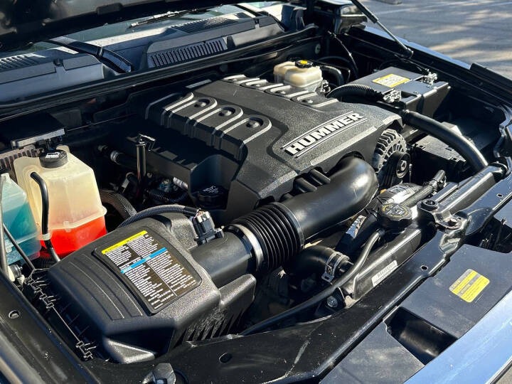 2010 HUMMER H3 Alpha