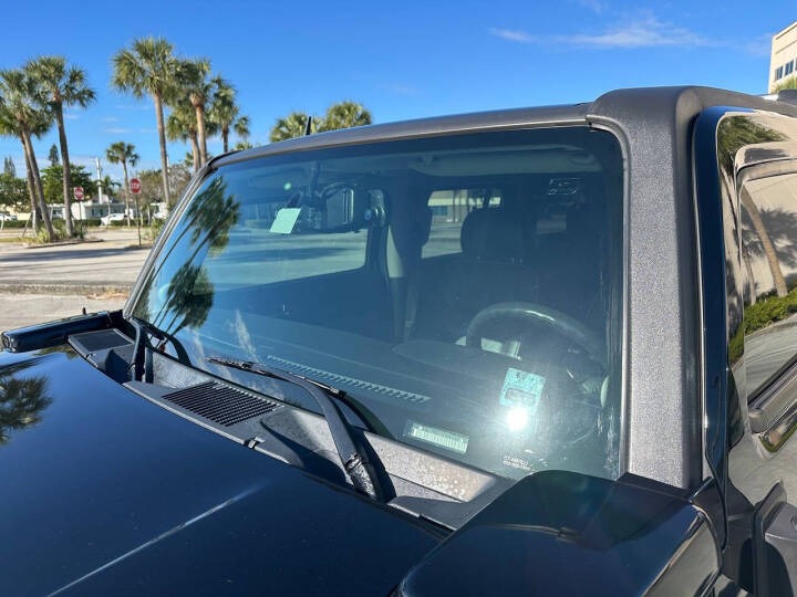 2010 HUMMER H3 Alpha