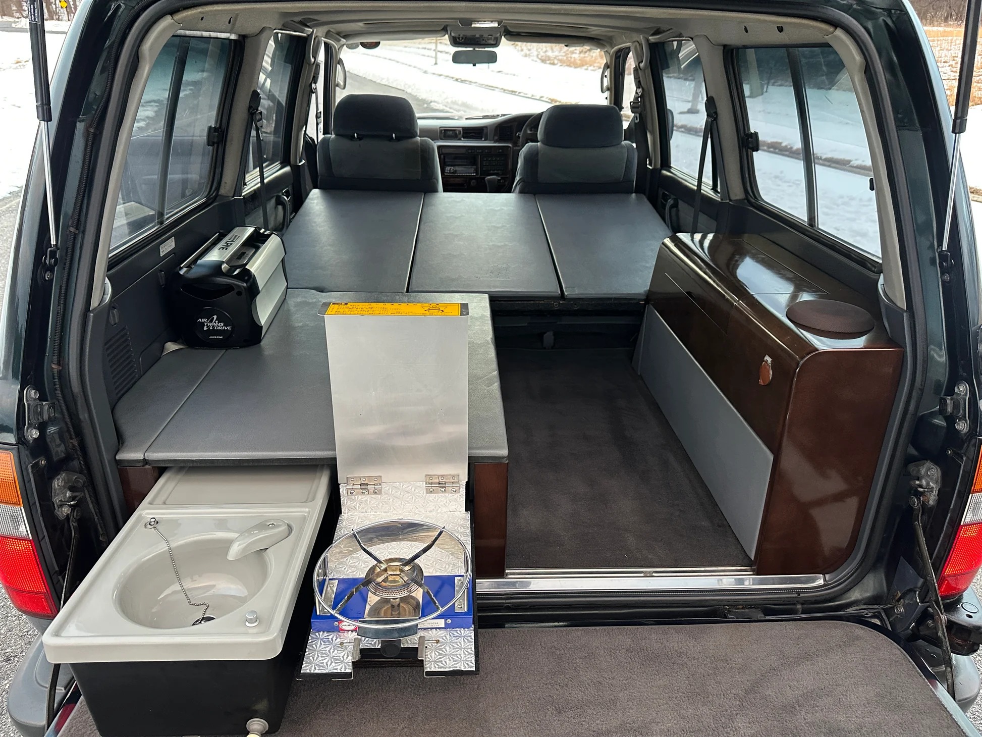 1995 Toyota Land Cruiser VX Limited Active Vacation