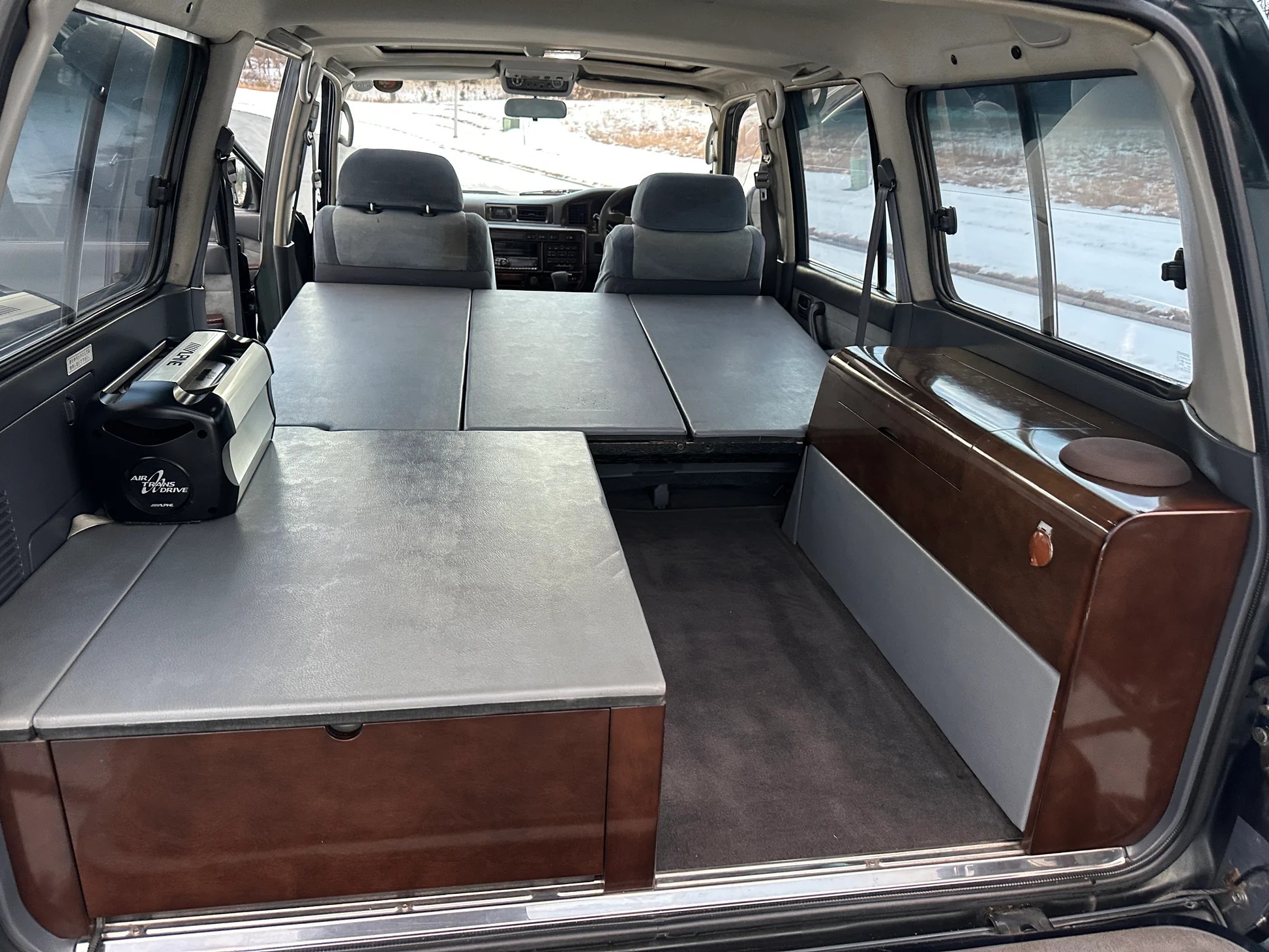 1995 Toyota Land Cruiser VX Limited Active Vacation