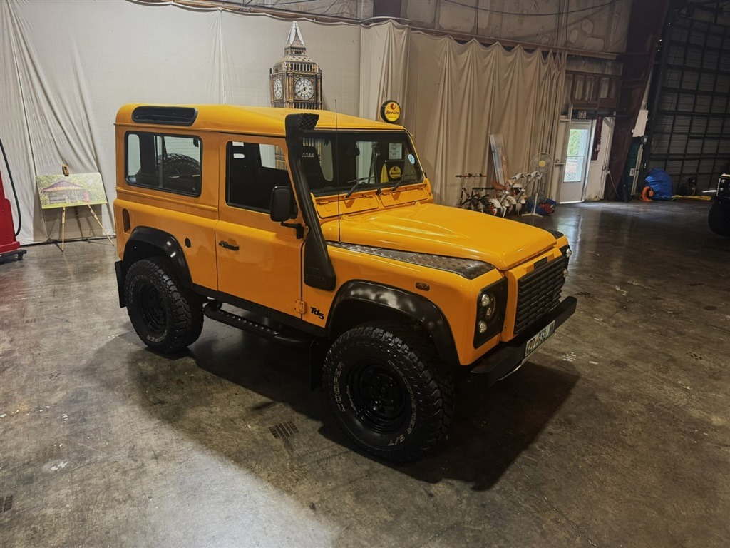  Land Rover Defender