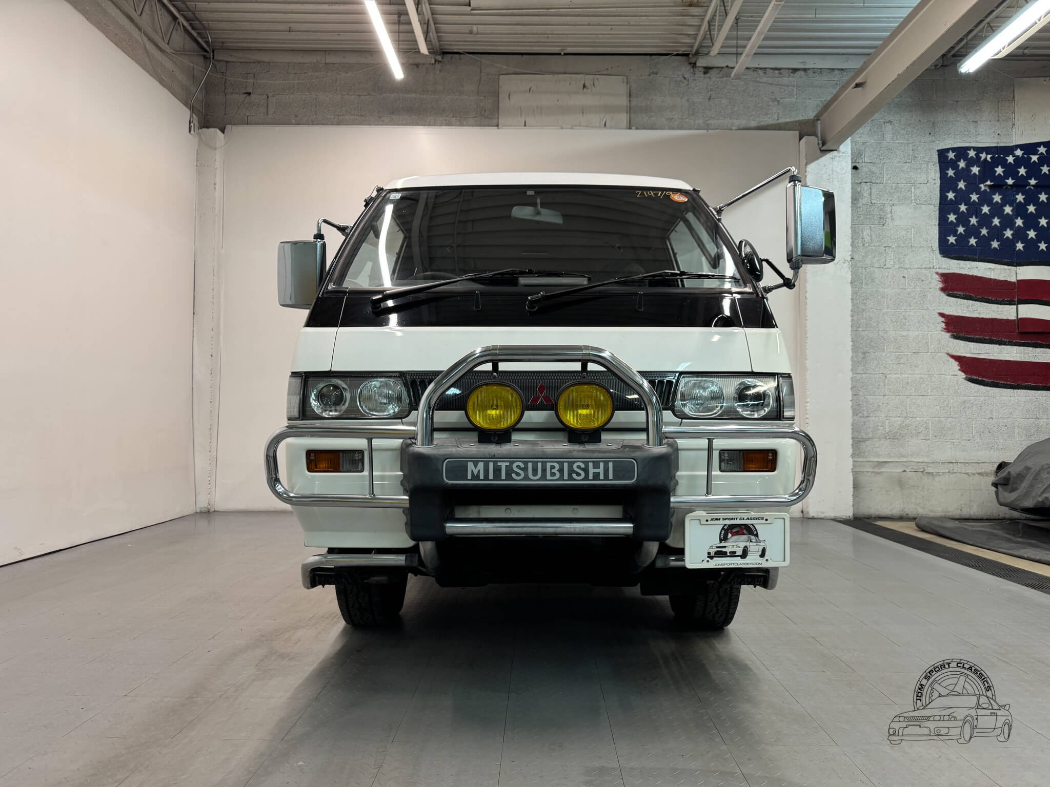1997 Mitsubishi Delica Starwagon Active World - 3