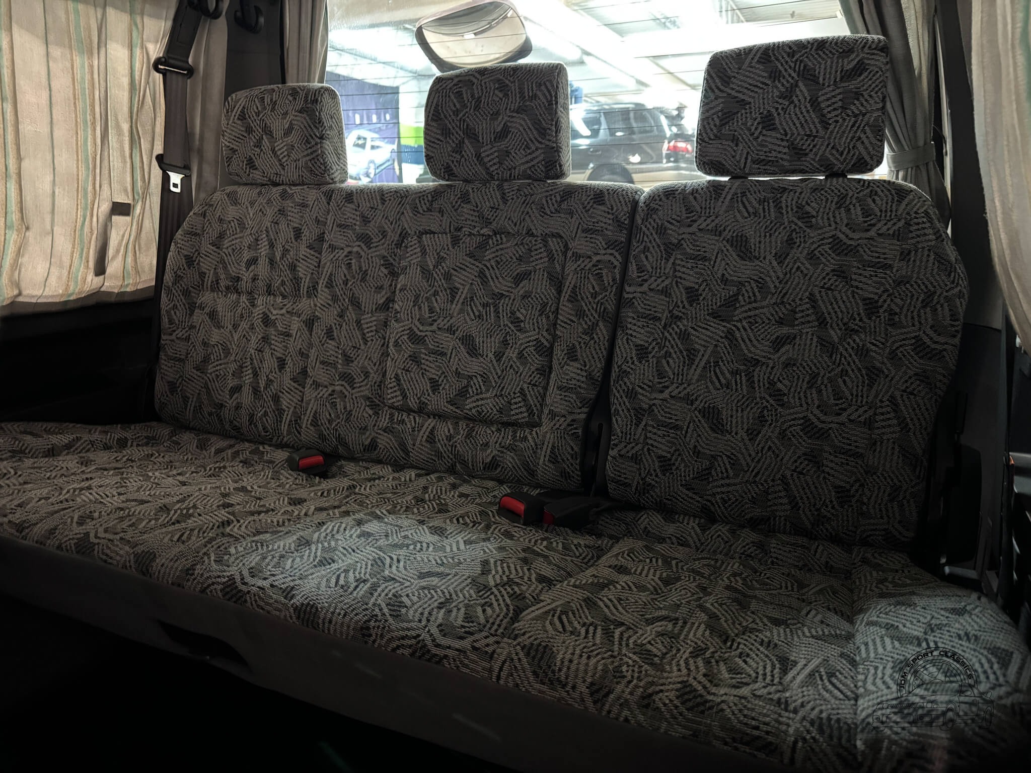 1997 Mitsubishi Delica Starwagon Active World