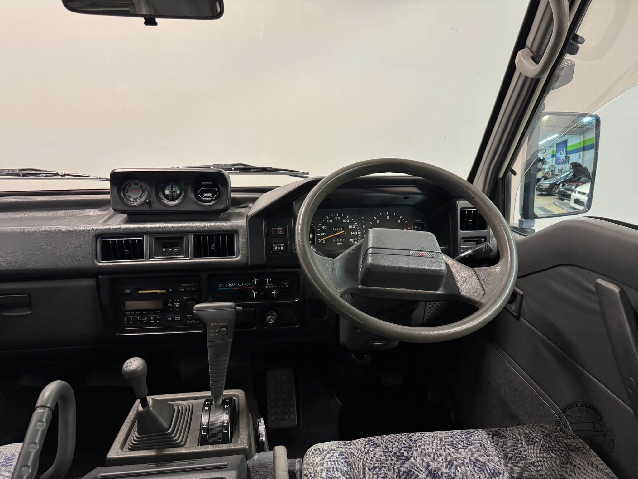 1997 Mitsubishi Delica Starwagon Active World