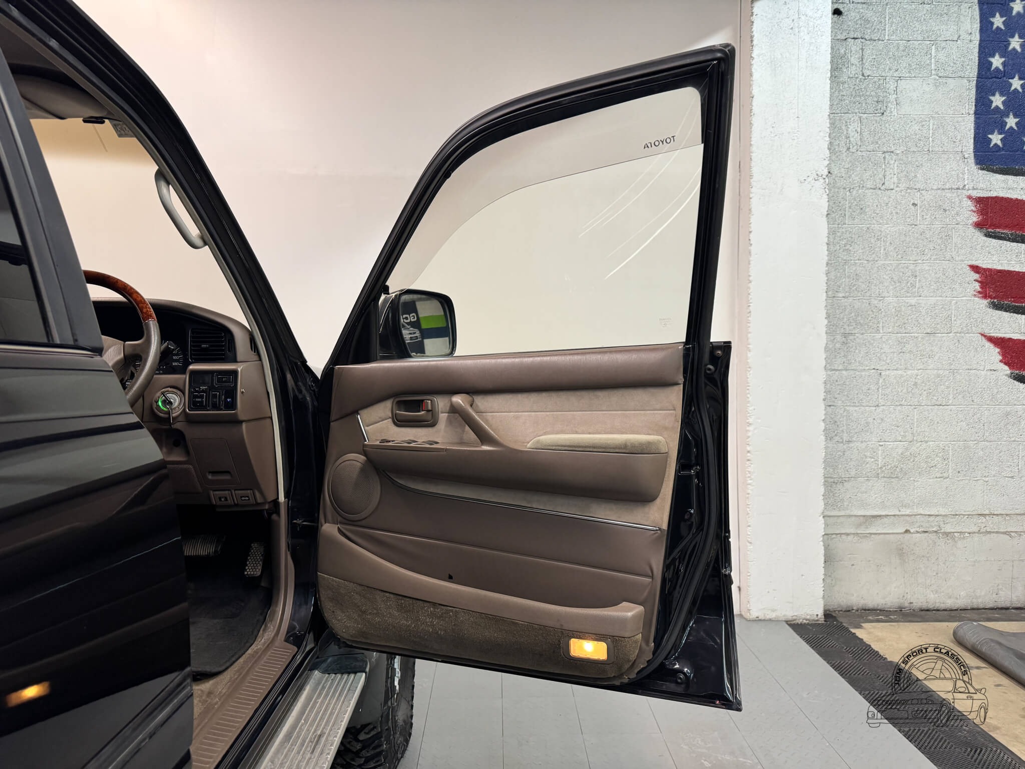 1996 Toyota Land Cruiser VX Limited FZJ80