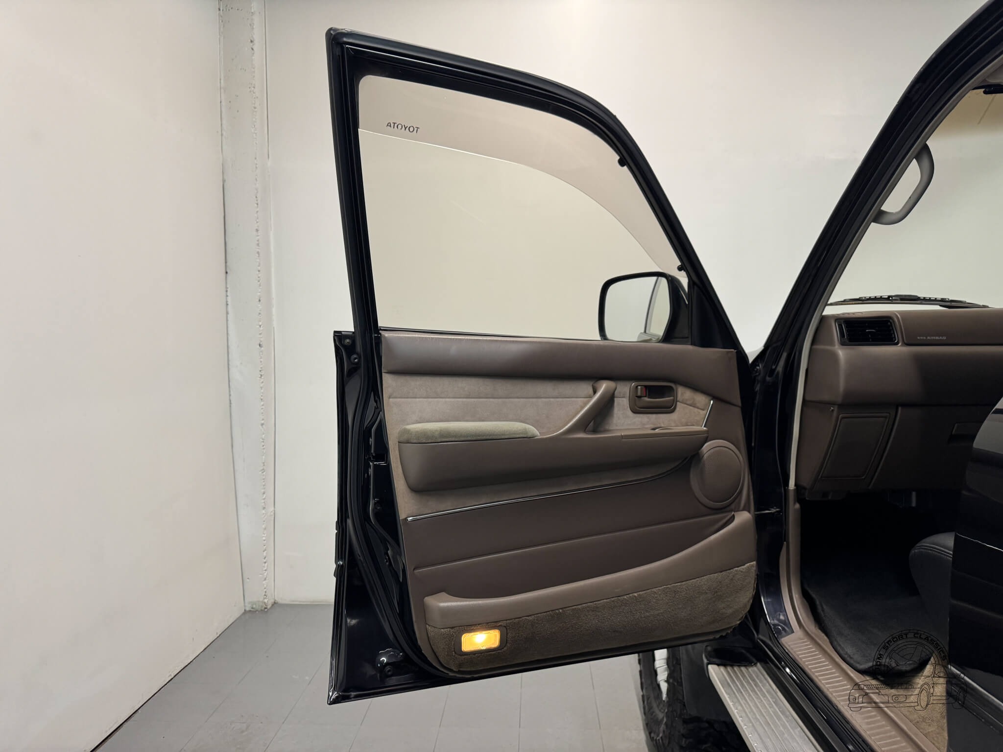 1996 Toyota Land Cruiser VX Limited FZJ80