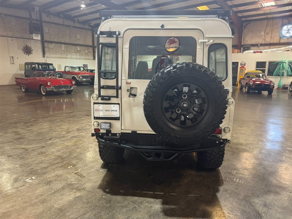1990 Land Rover Defender 110