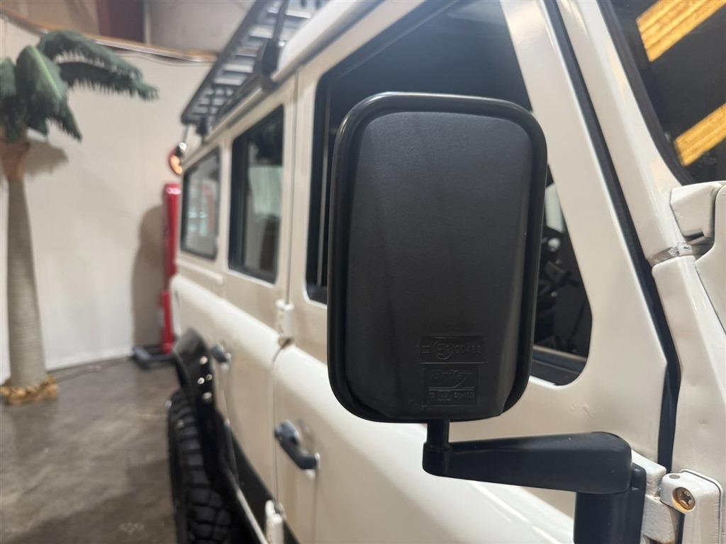 1990 Land Rover Defender 110