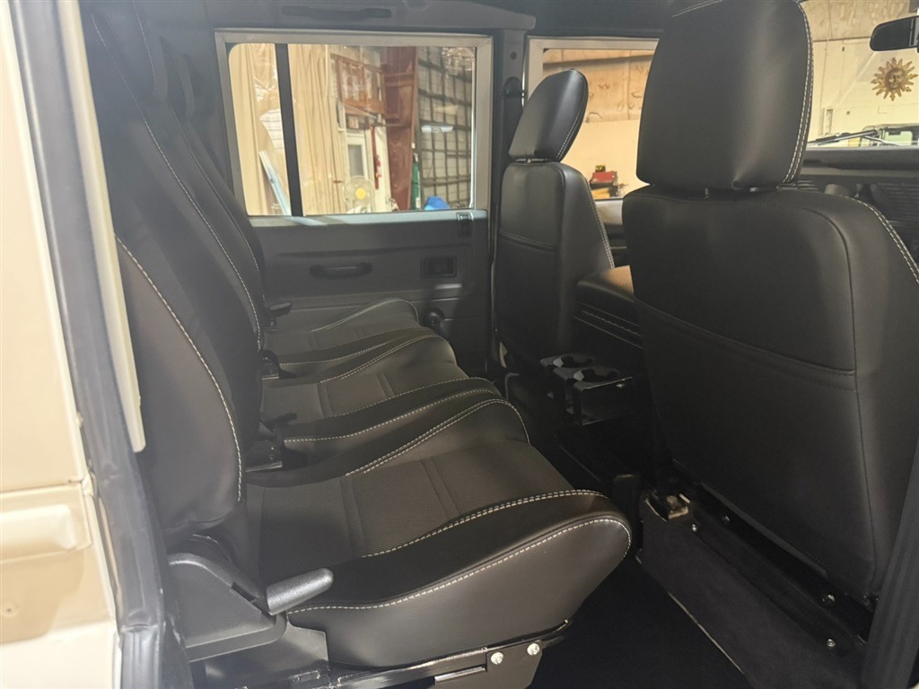 1990 Land Rover Defender 110