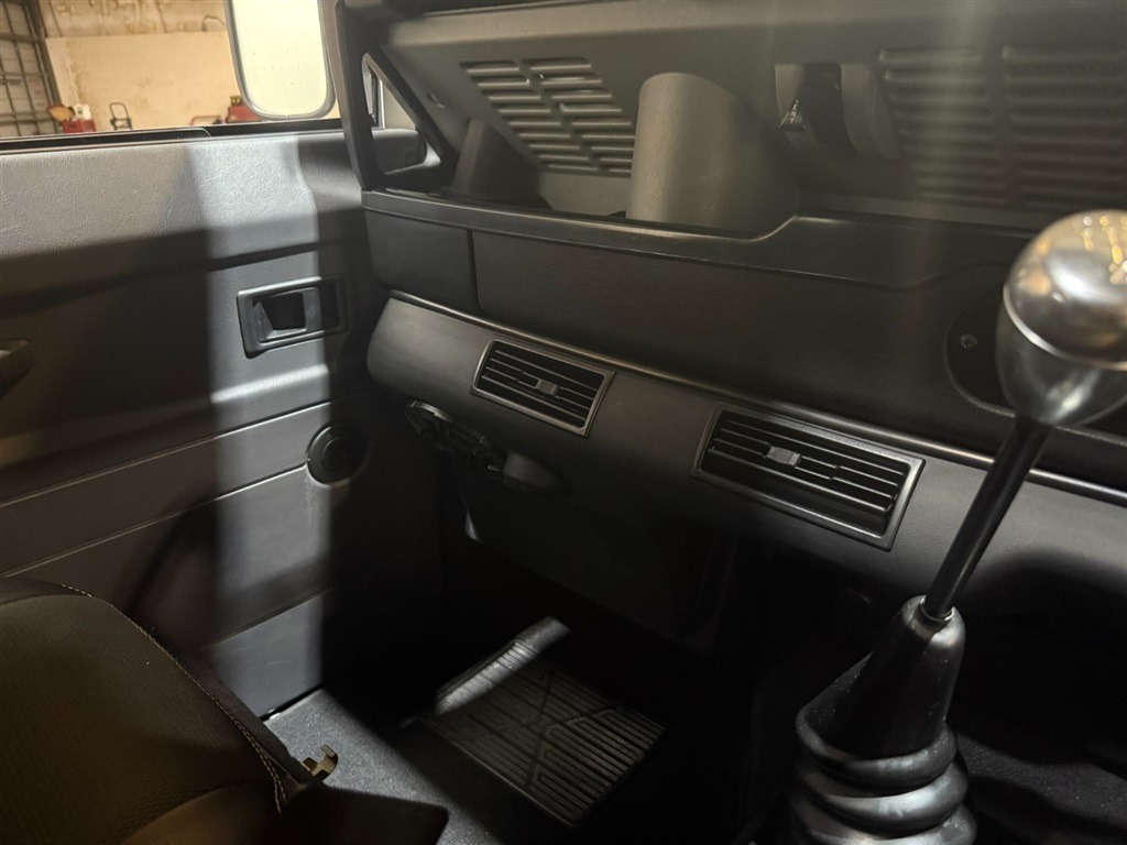 1990 Land Rover Defender 110