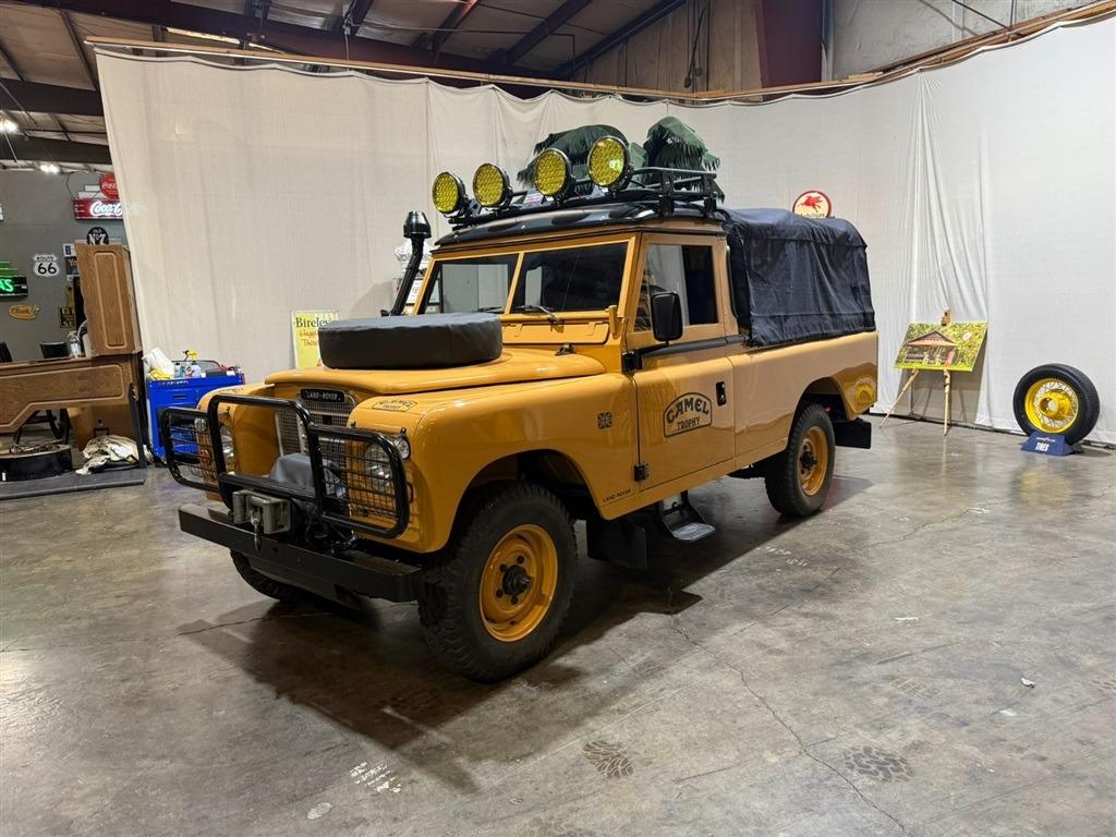 1981 Land Rover Series III 109 High-Cap