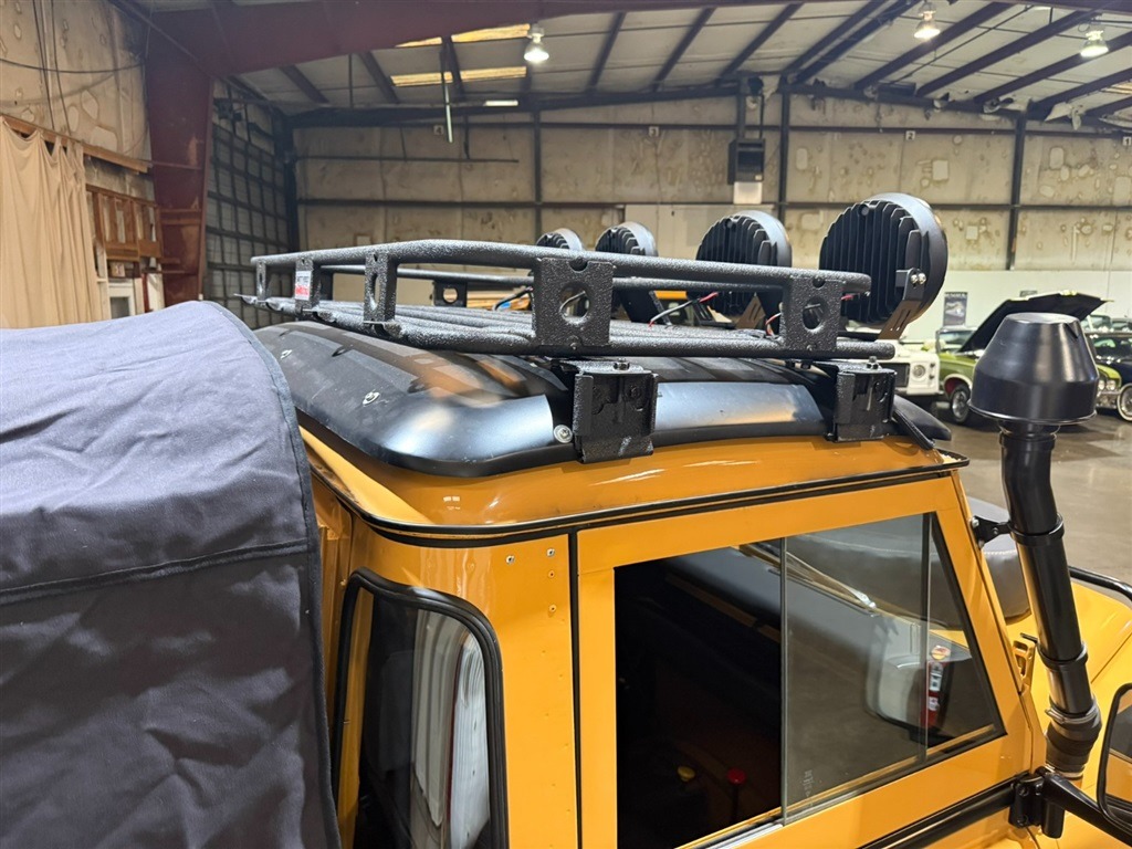 1981 Land Rover Series III 109 High-Cap