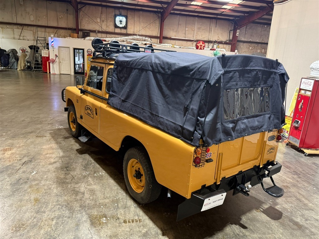 1981 Land Rover Series III 109 High-Cap