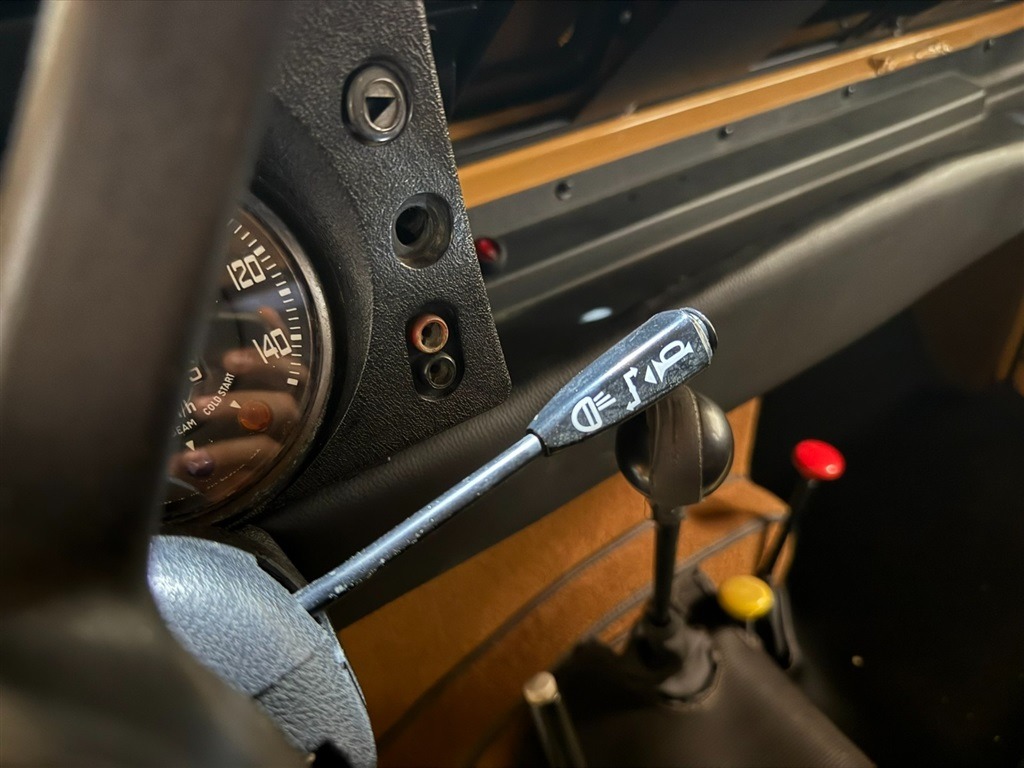 1981 Land Rover Series III 109 High-Cap