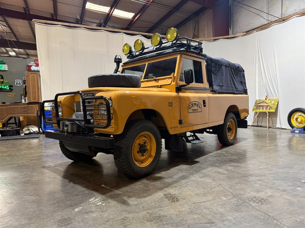 1981 Land Rover Series III 109 High-Cap