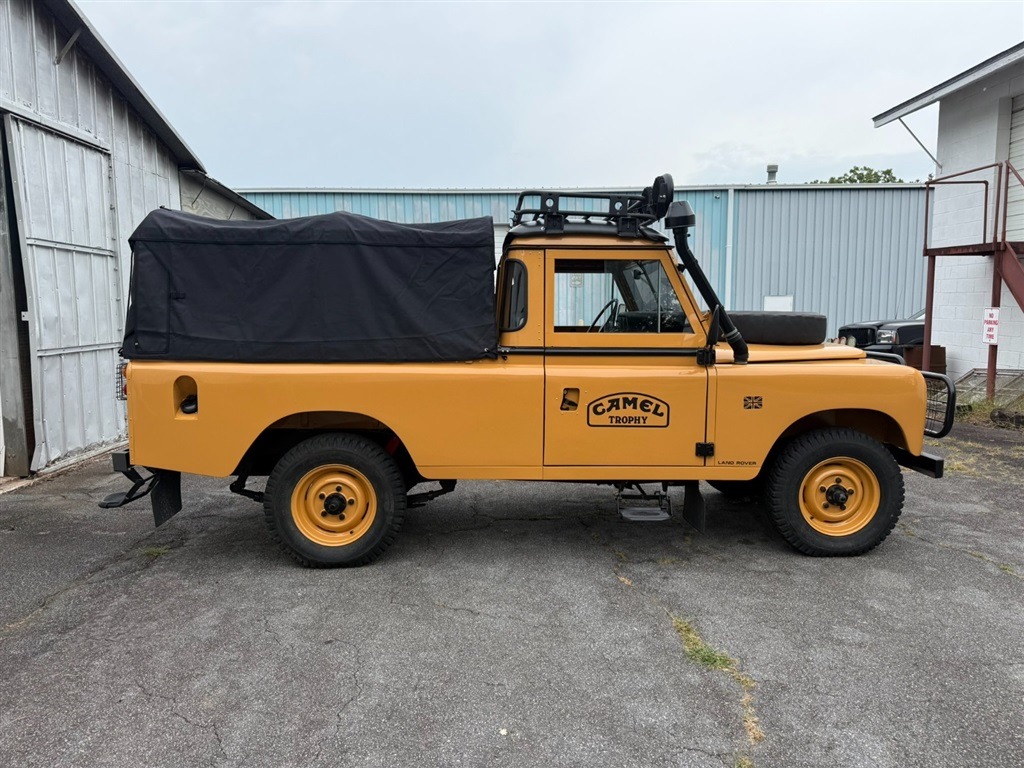 1981 Land Rover Series III 109 High-Cap
