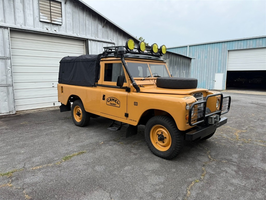 1981 Land Rover Series III 109 High-Cap