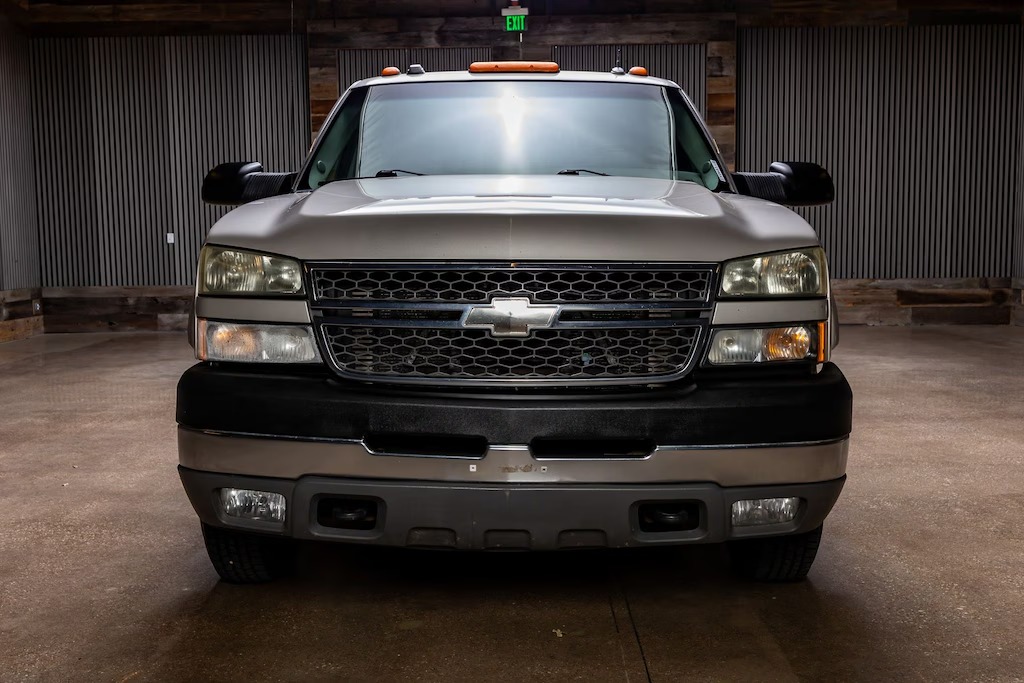 2005 Chevrolet Silverado 3500 LT Dually - 2