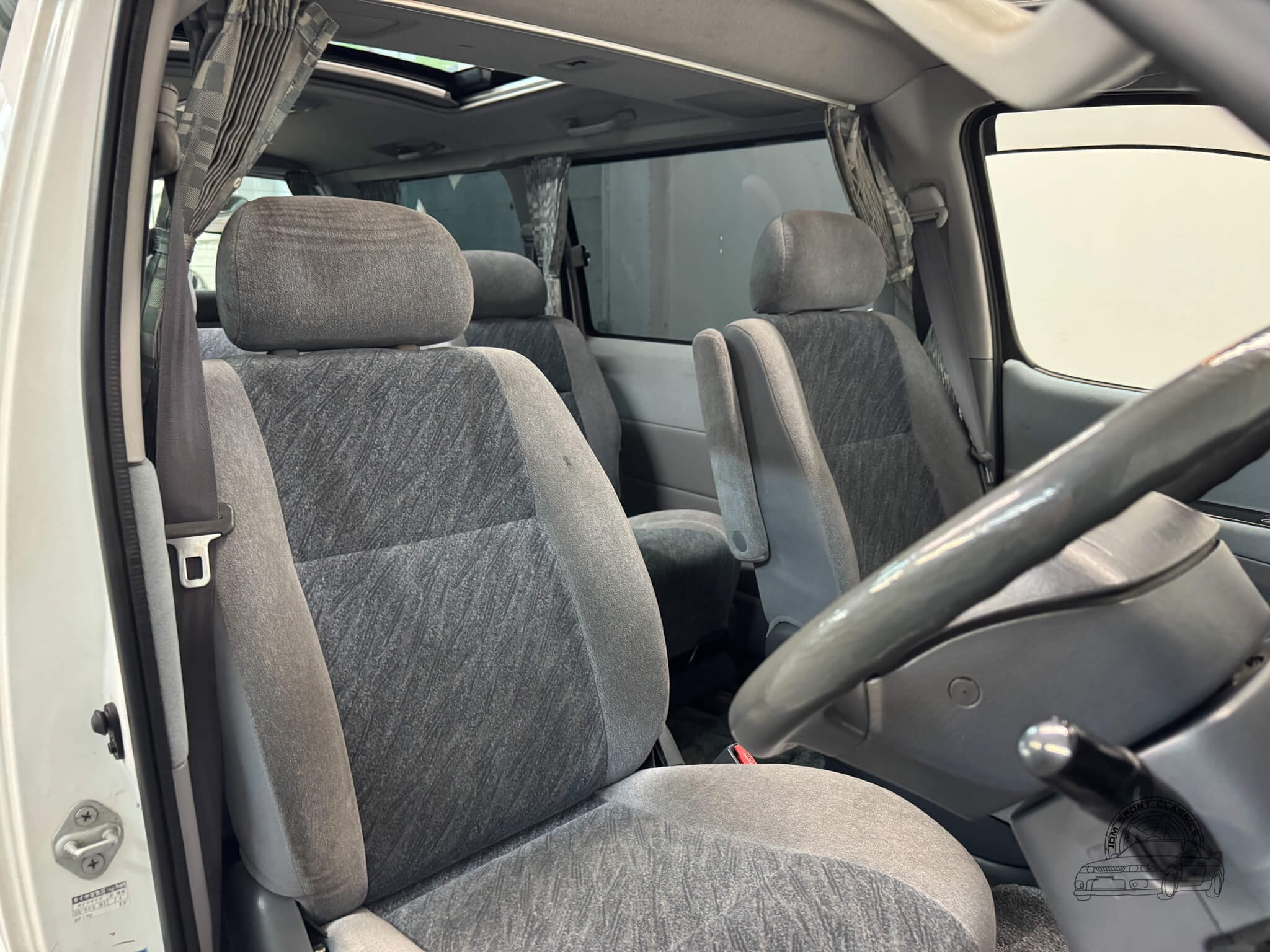 1998 Toyota HiAce Regius Wind Tourer