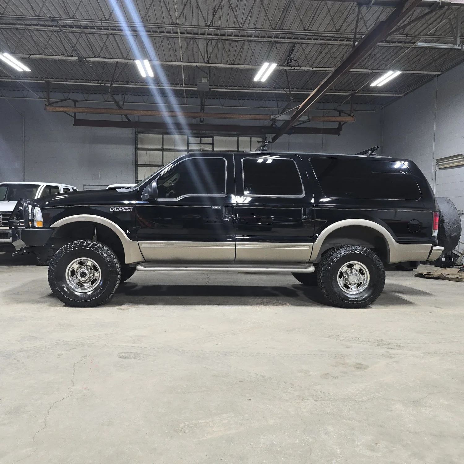 2004 Ford Excursion Eddie Bauer 4×4 - 2