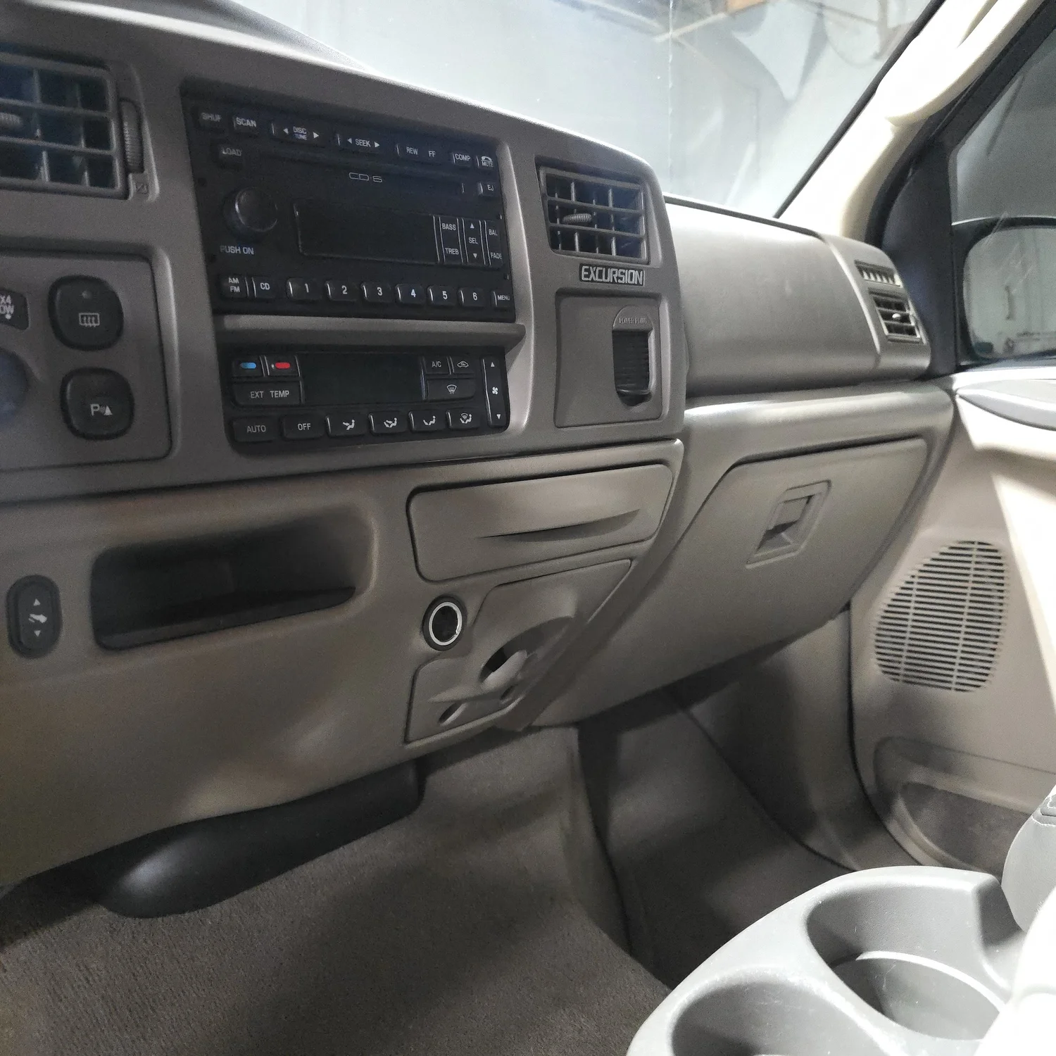 2004 Ford Excursion Eddie Bauer 4×4