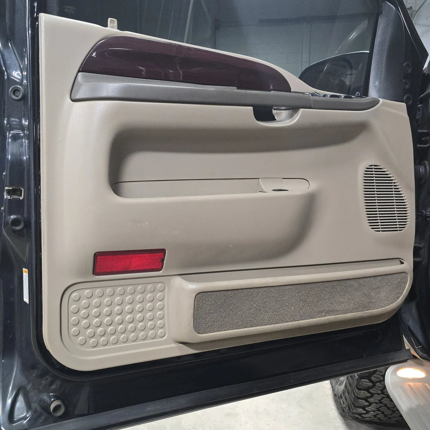 2004 Ford Excursion Eddie Bauer 4×4