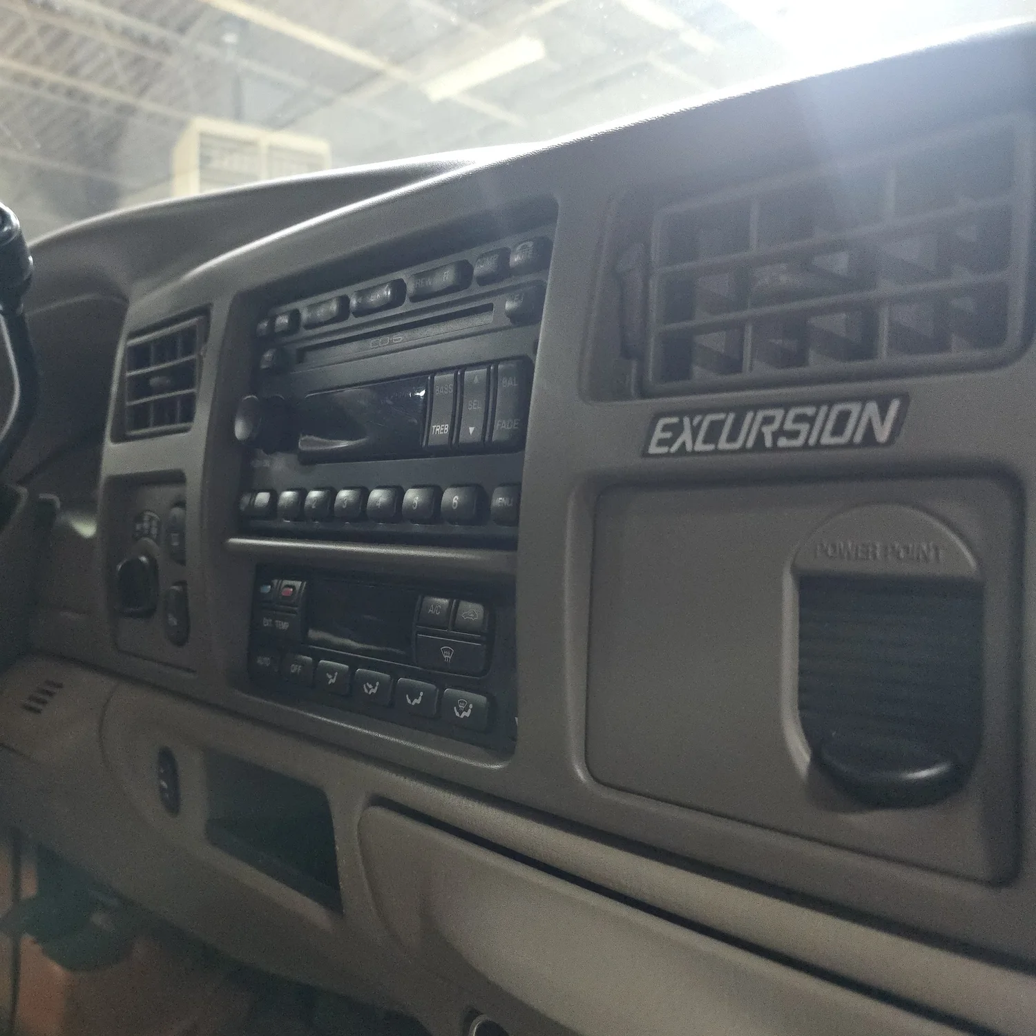 2004 Ford Excursion Eddie Bauer 4×4