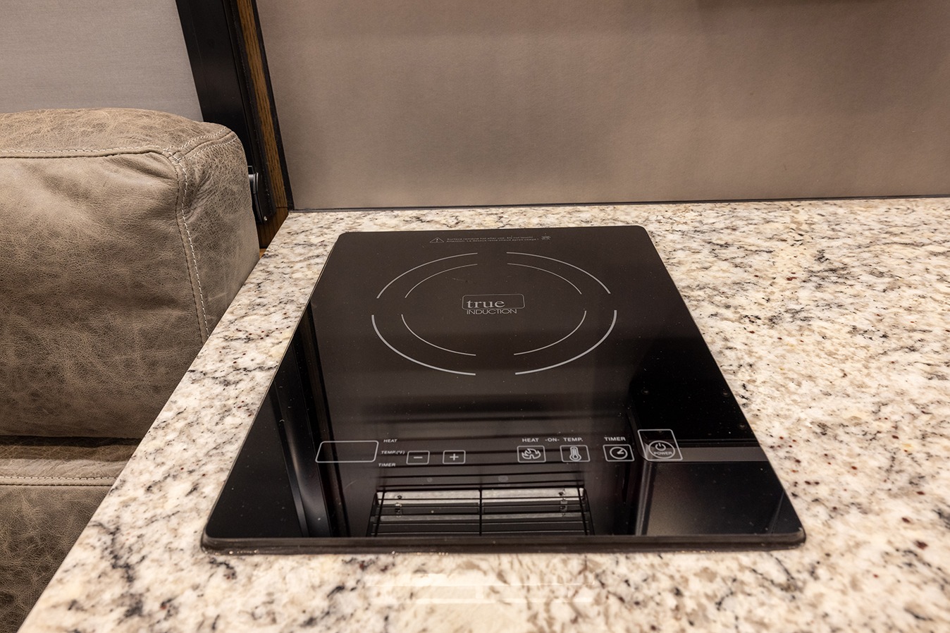 2020 EarthRoamer XV-LTi 010