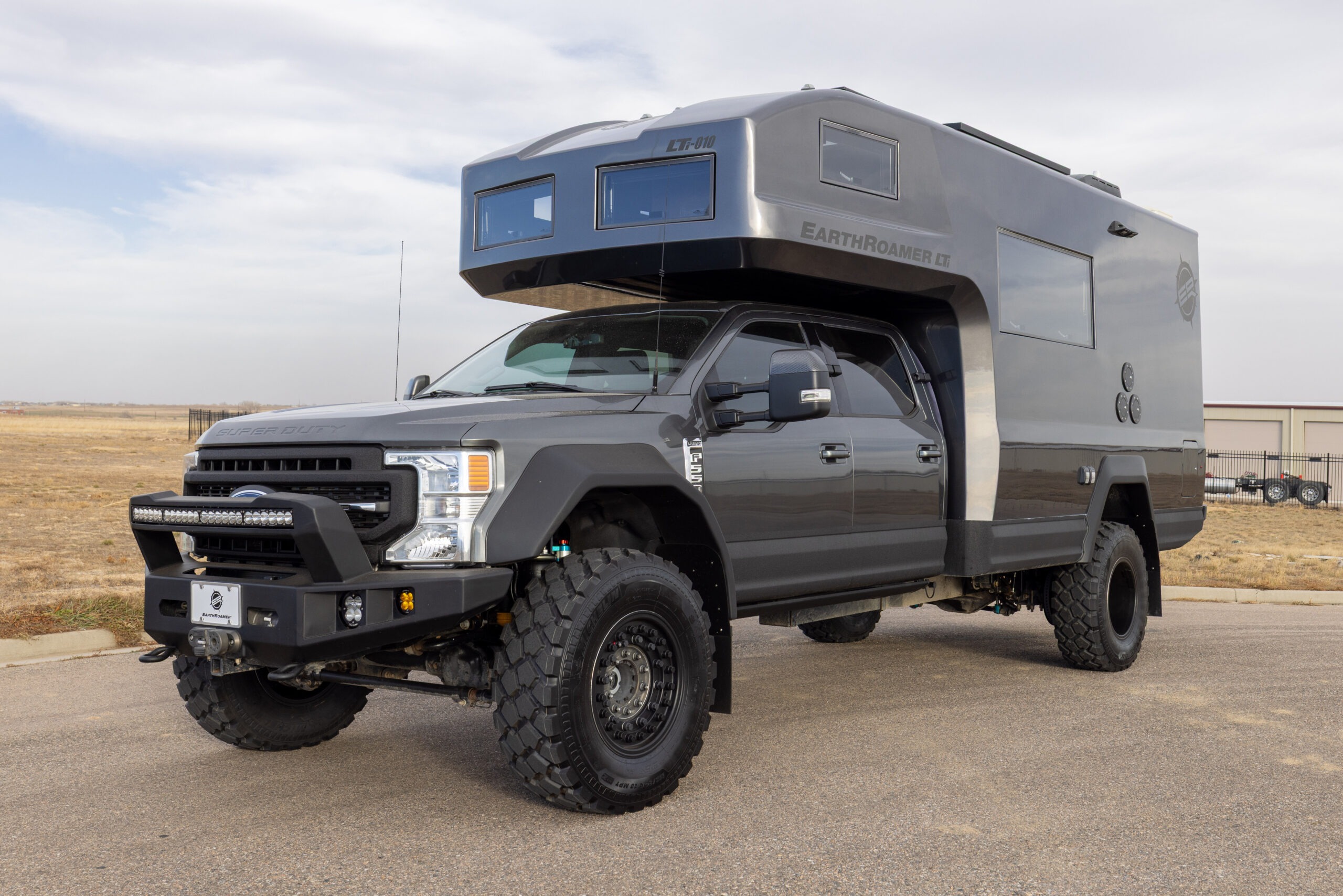 2020 EarthRoamer XV-LTi 010