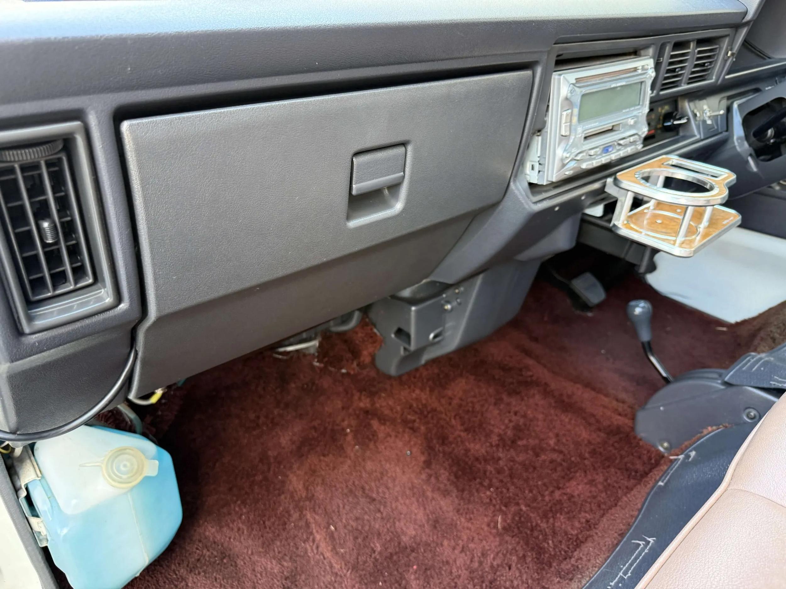 1992 Toyota TownAce Pop-Top Camper