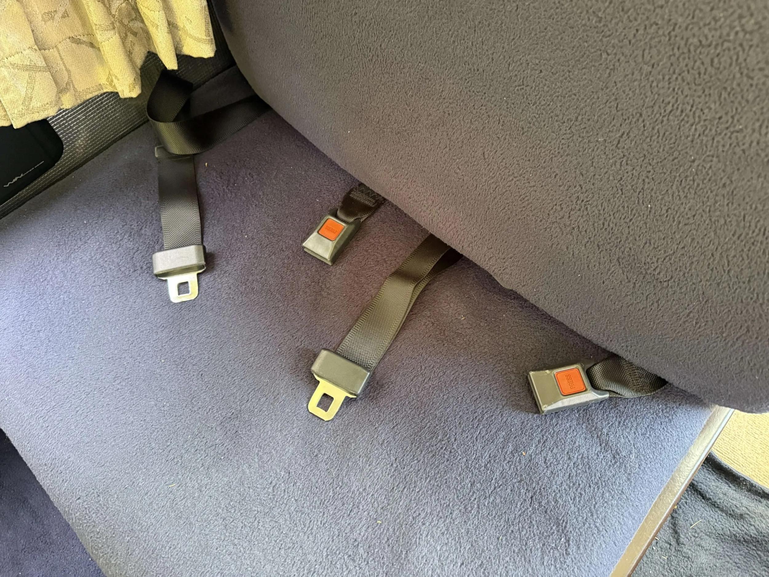 1992 Toyota TownAce Pop-Top Camper