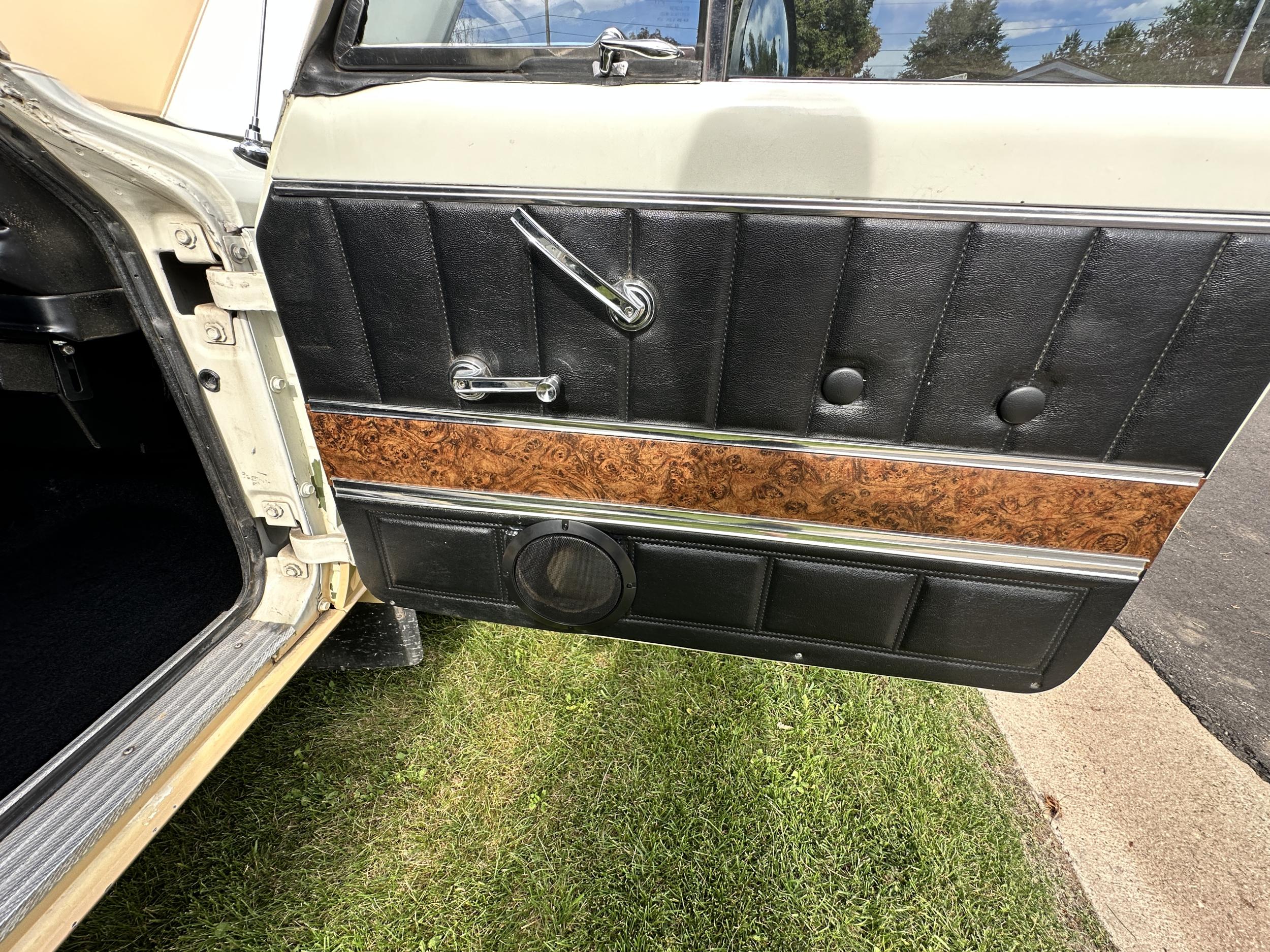 1972 Jeep J-4800 Camper Special