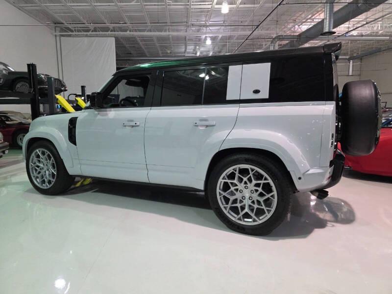 2024 Land Rover Defender 110 V8 P525