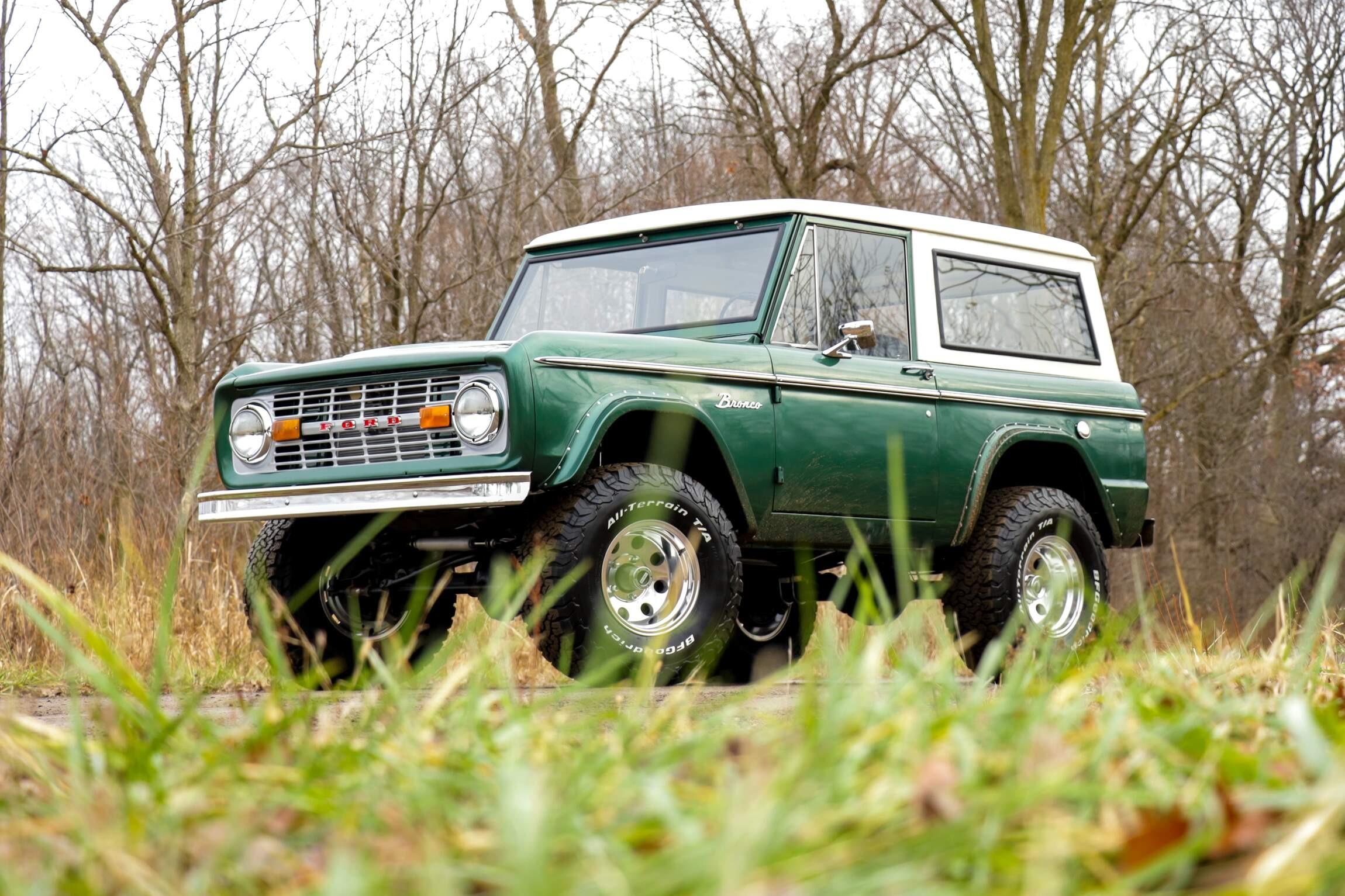 Sold: 1969 Ford Bronco - 3