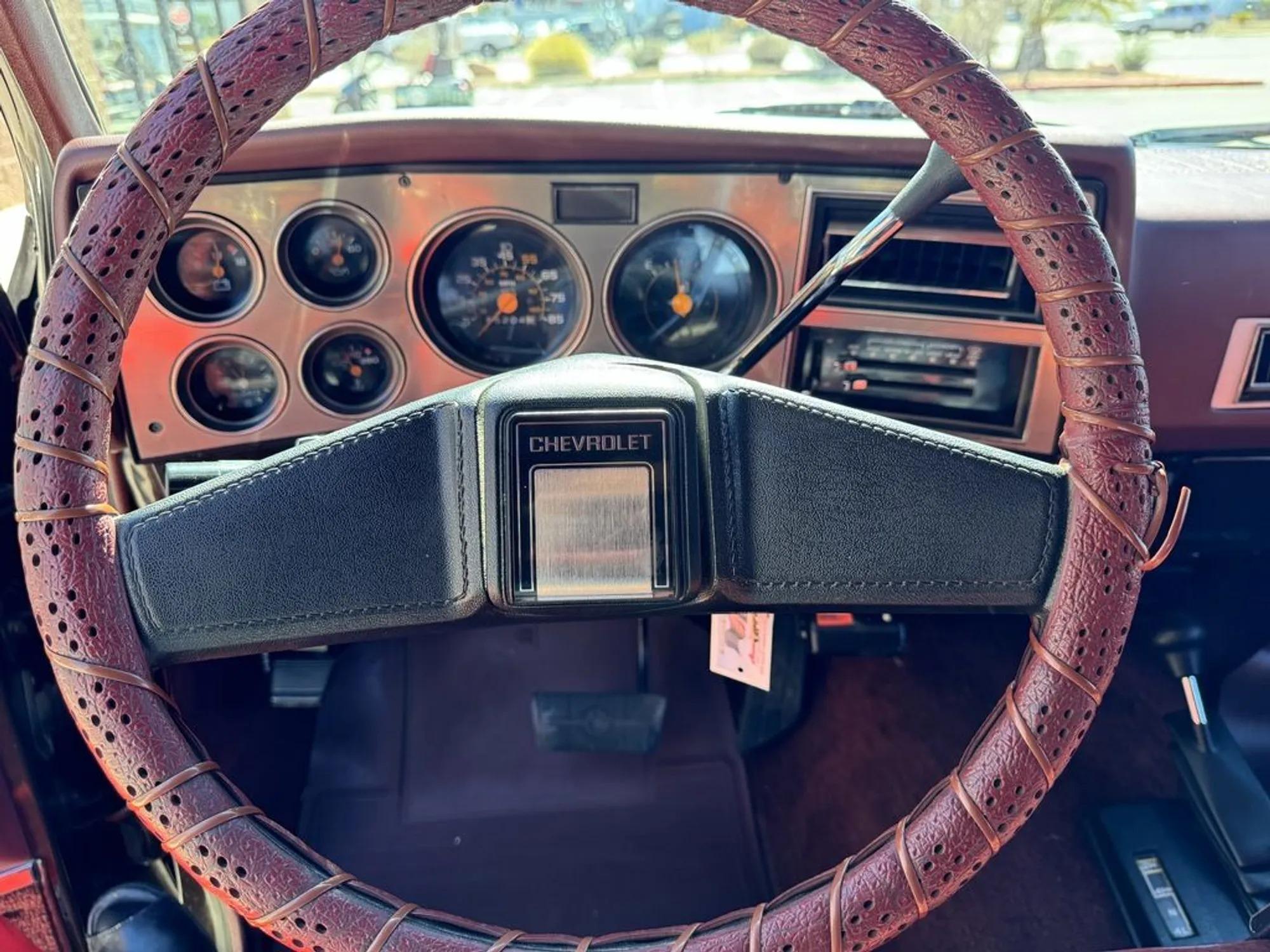 1985 Chevrolet Suburban K20