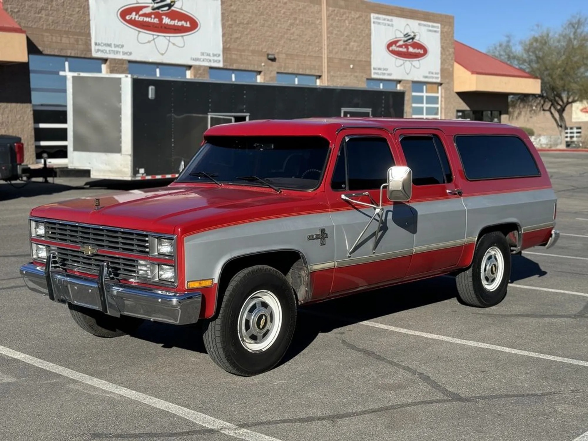 1984 Chevrolet Suburban C20 - 2