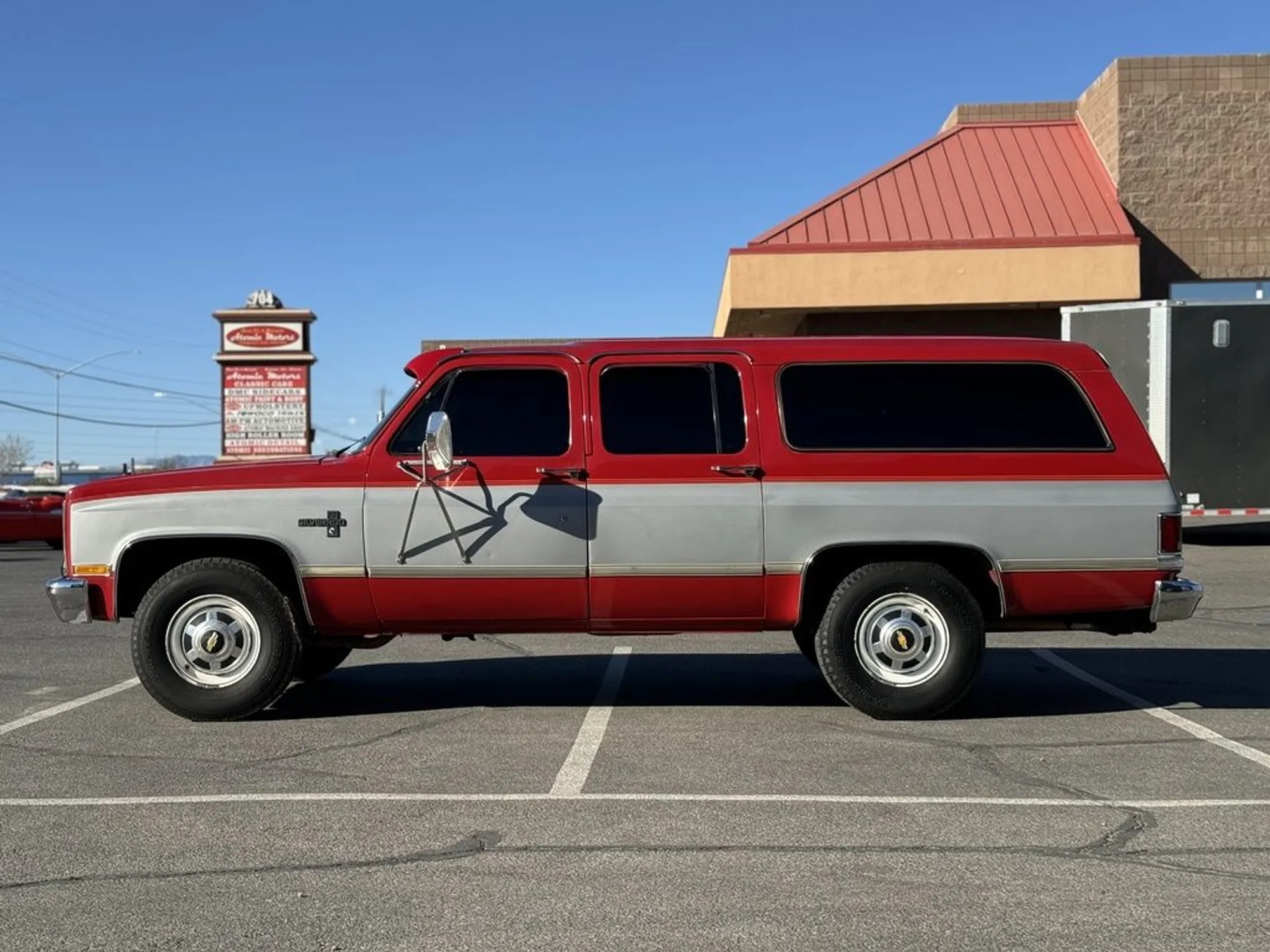 1984 Chevrolet Suburban C20 - 4