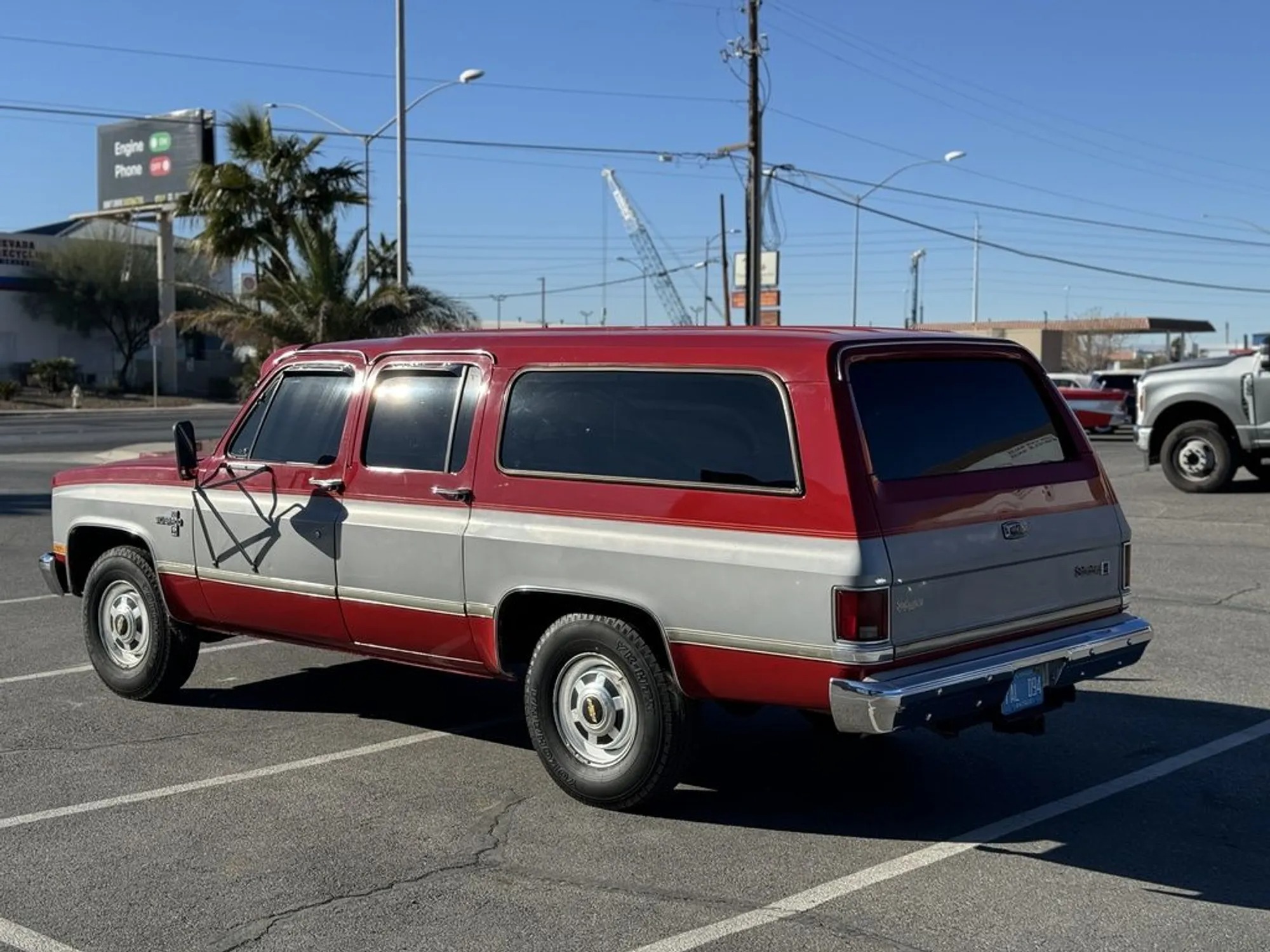 1984 Chevrolet Suburban C20 - 5
