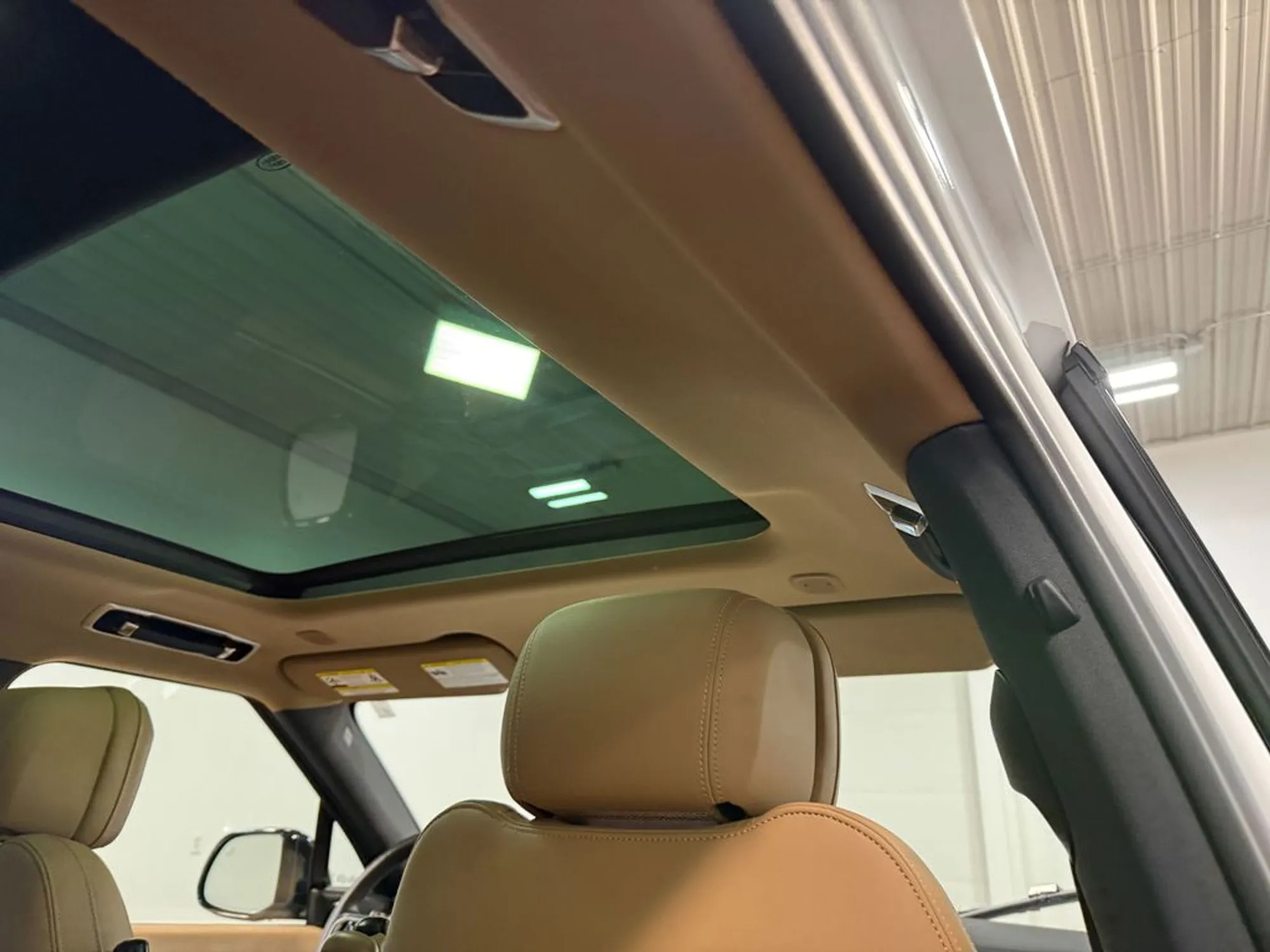 2025 Land Rover Range Rover Sport SE