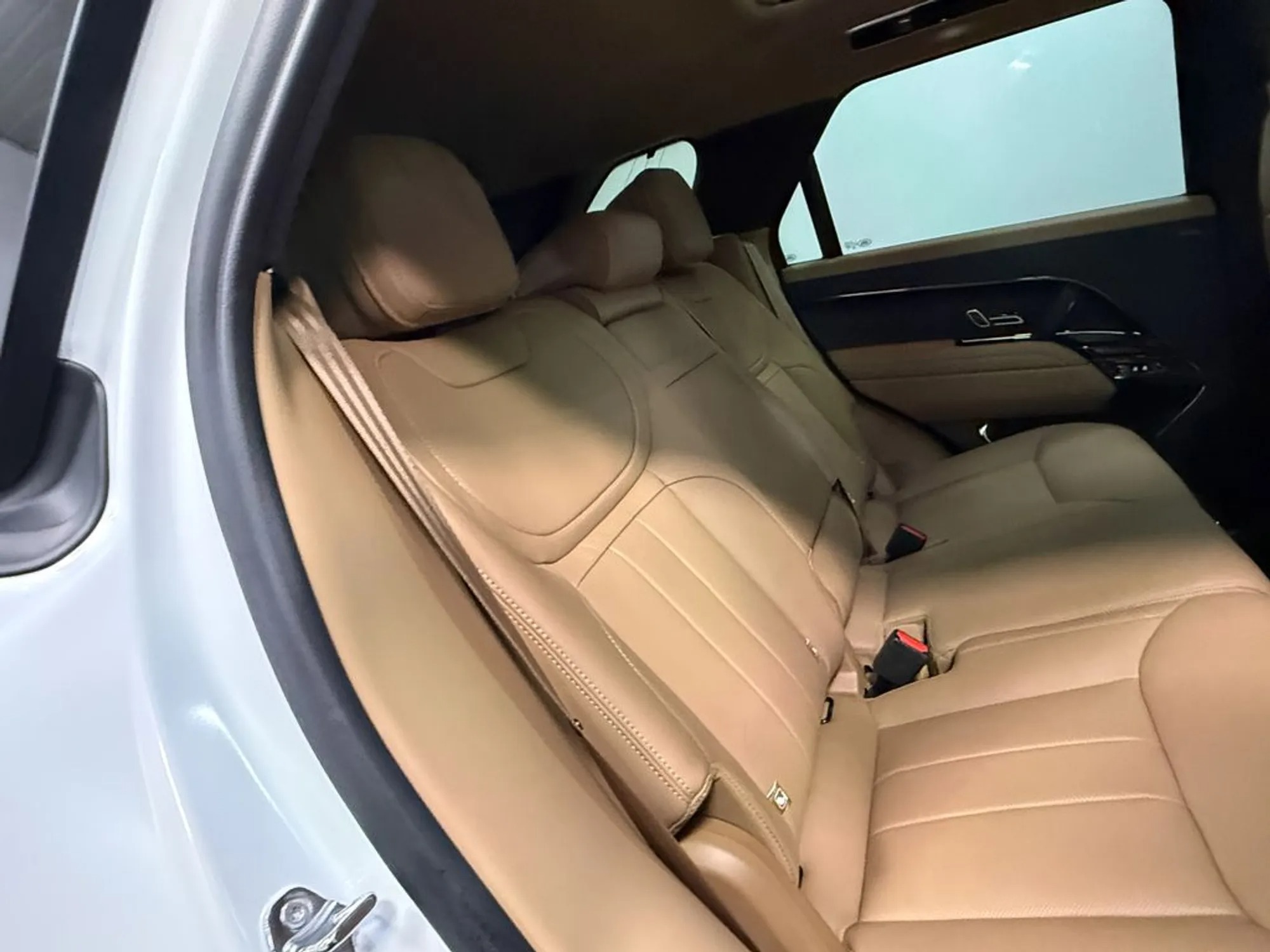 2025 Land Rover Range Rover Sport SE