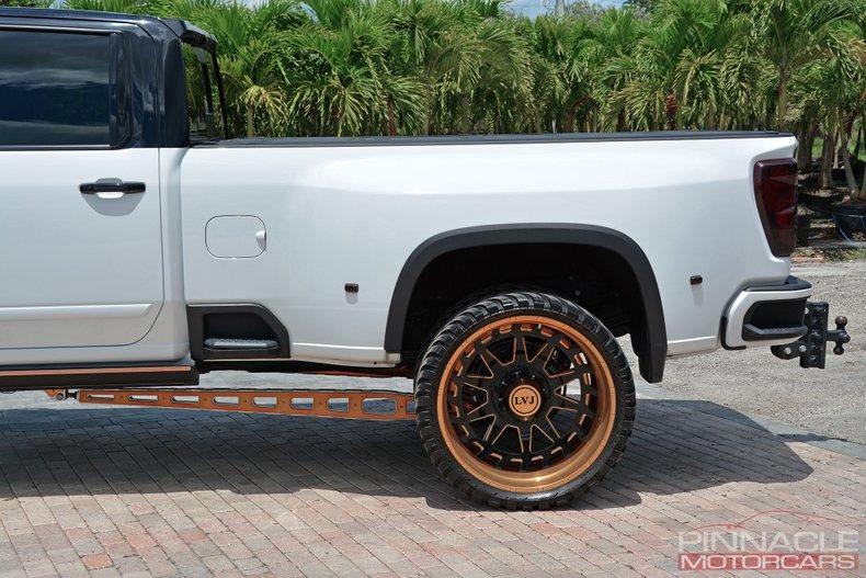 2024 Chevrolet Silverado 3500HD High Country