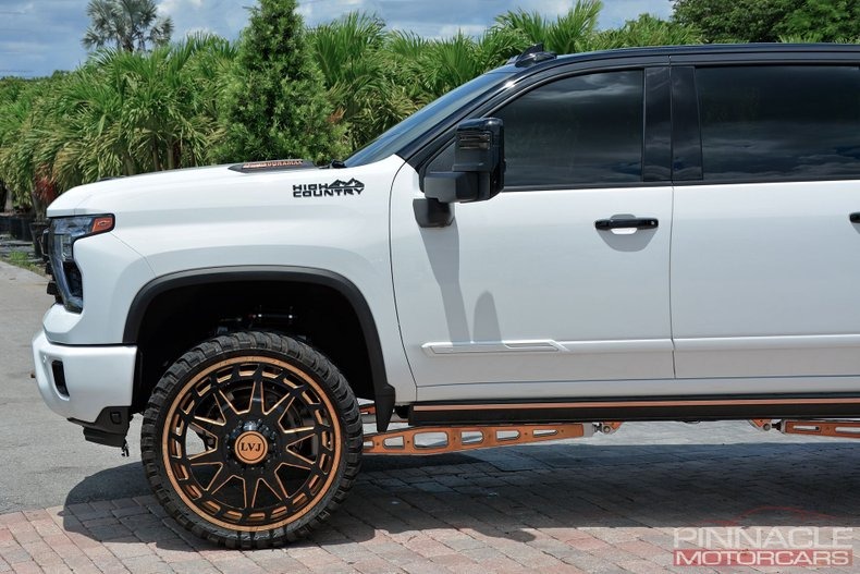 2024 Chevrolet Silverado 3500HD High Country