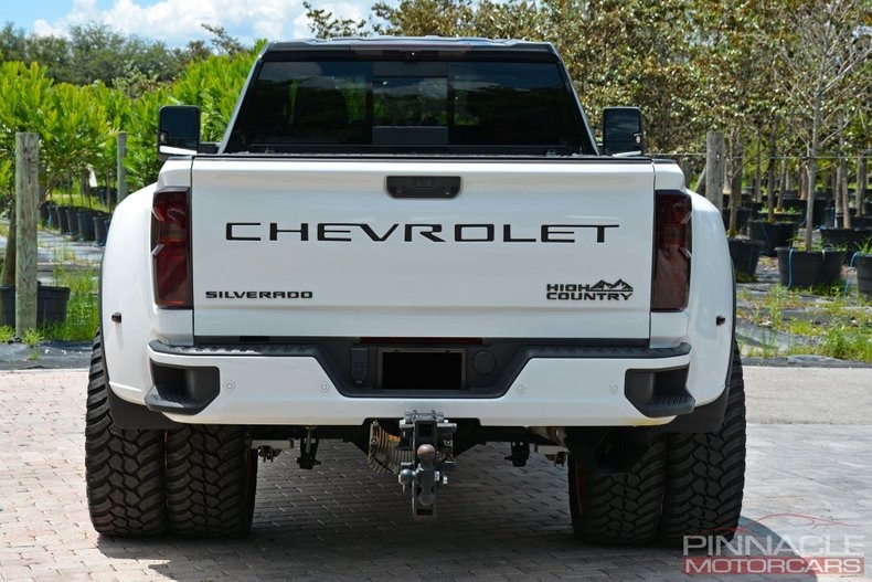 2024 Chevrolet Silverado 3500HD High Country