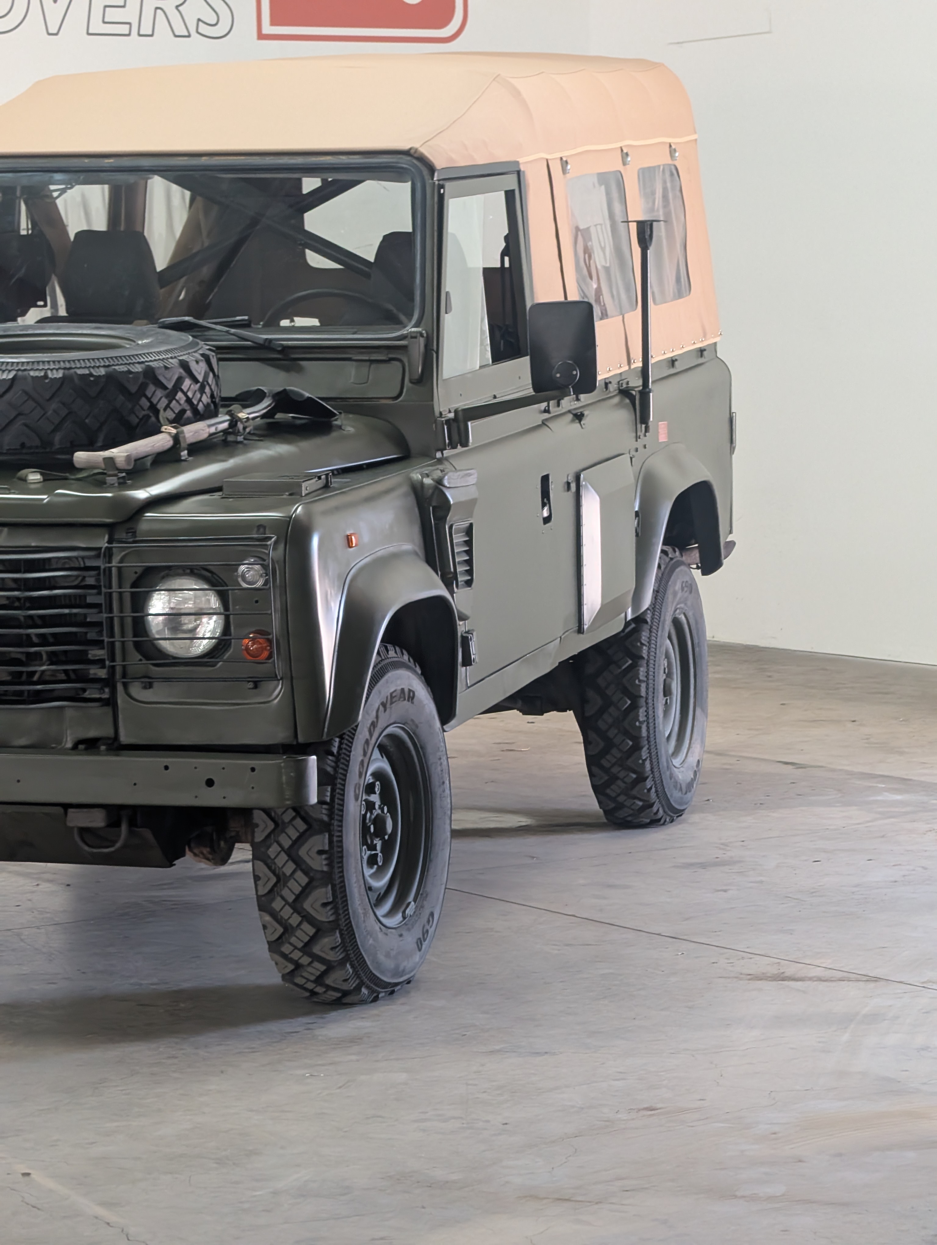 1997 Land Rover Defender 110 Wolf XD