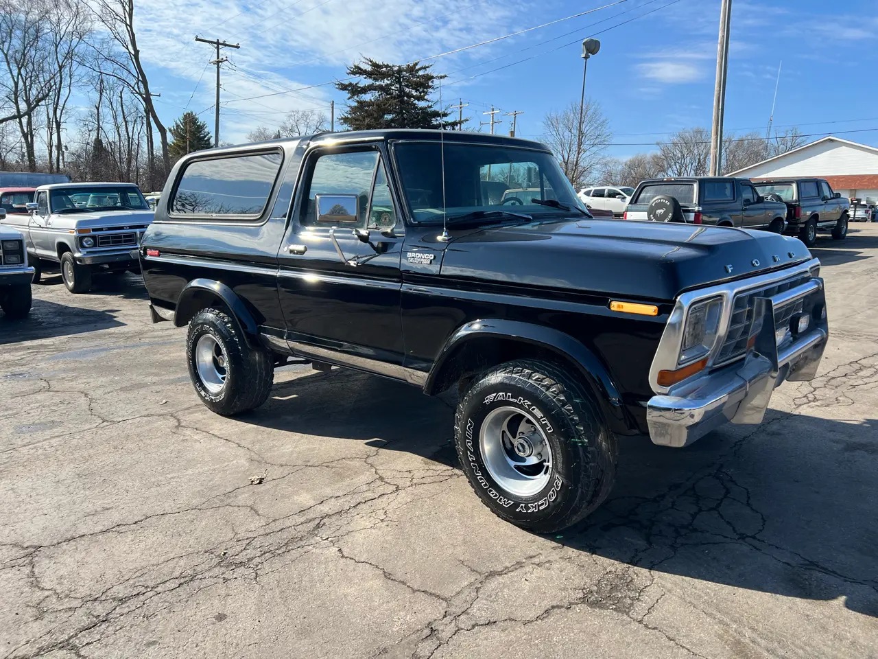 1979 Ford Bronco - 3