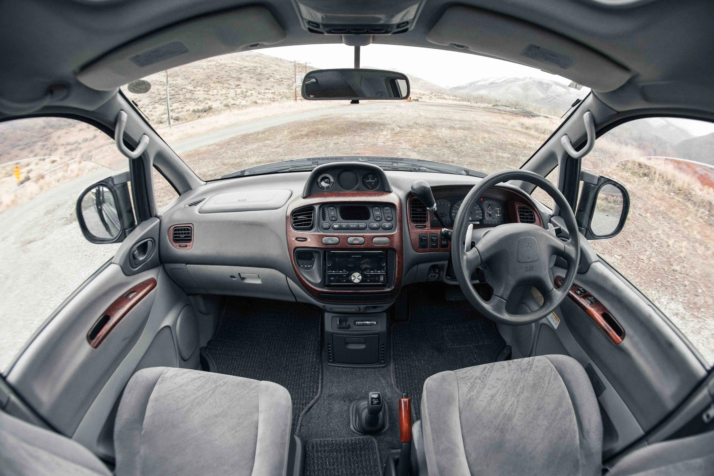 1997 Mitsubishi Delica L400 Space Gear
