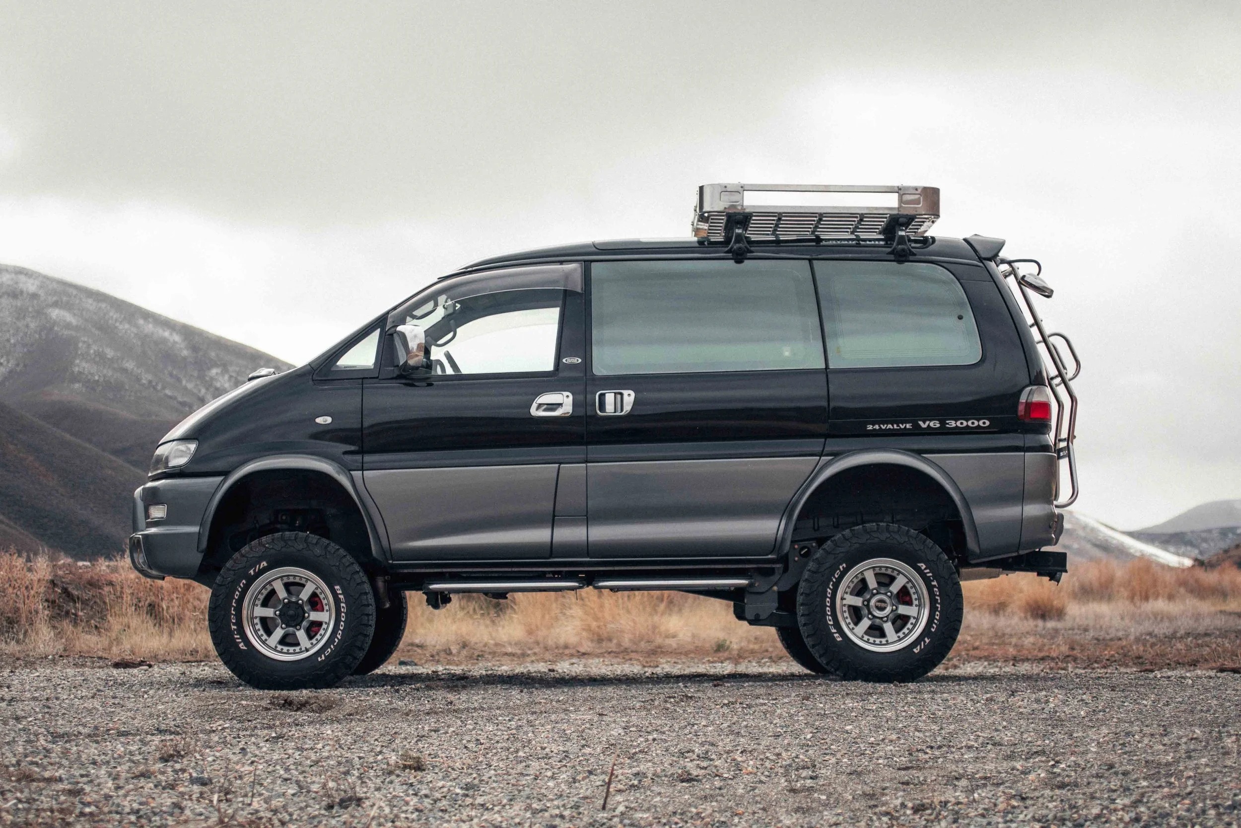 1997 Mitsubishi Delica L400 Space Gear - 2