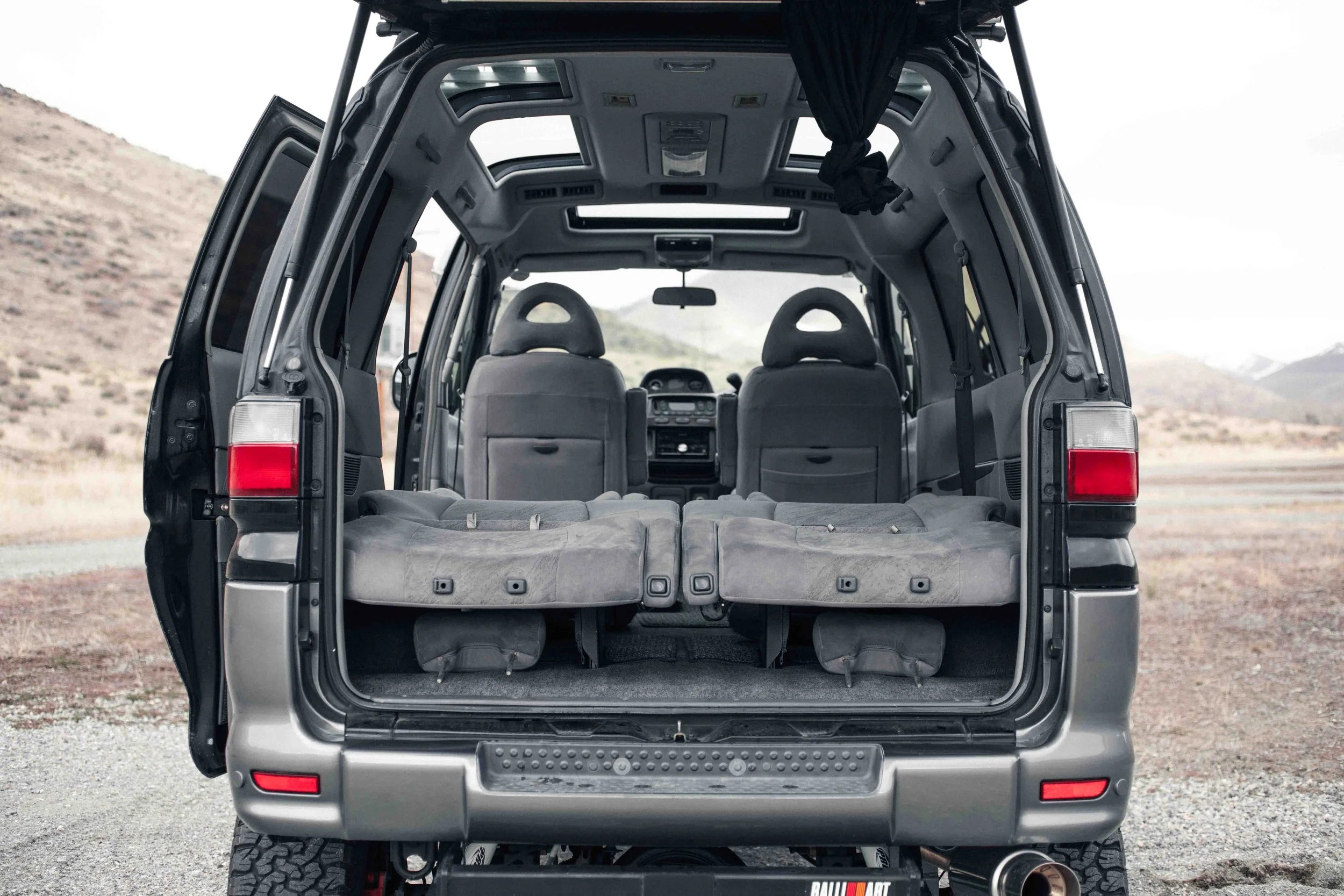 1997 Mitsubishi Delica L400 Space Gear