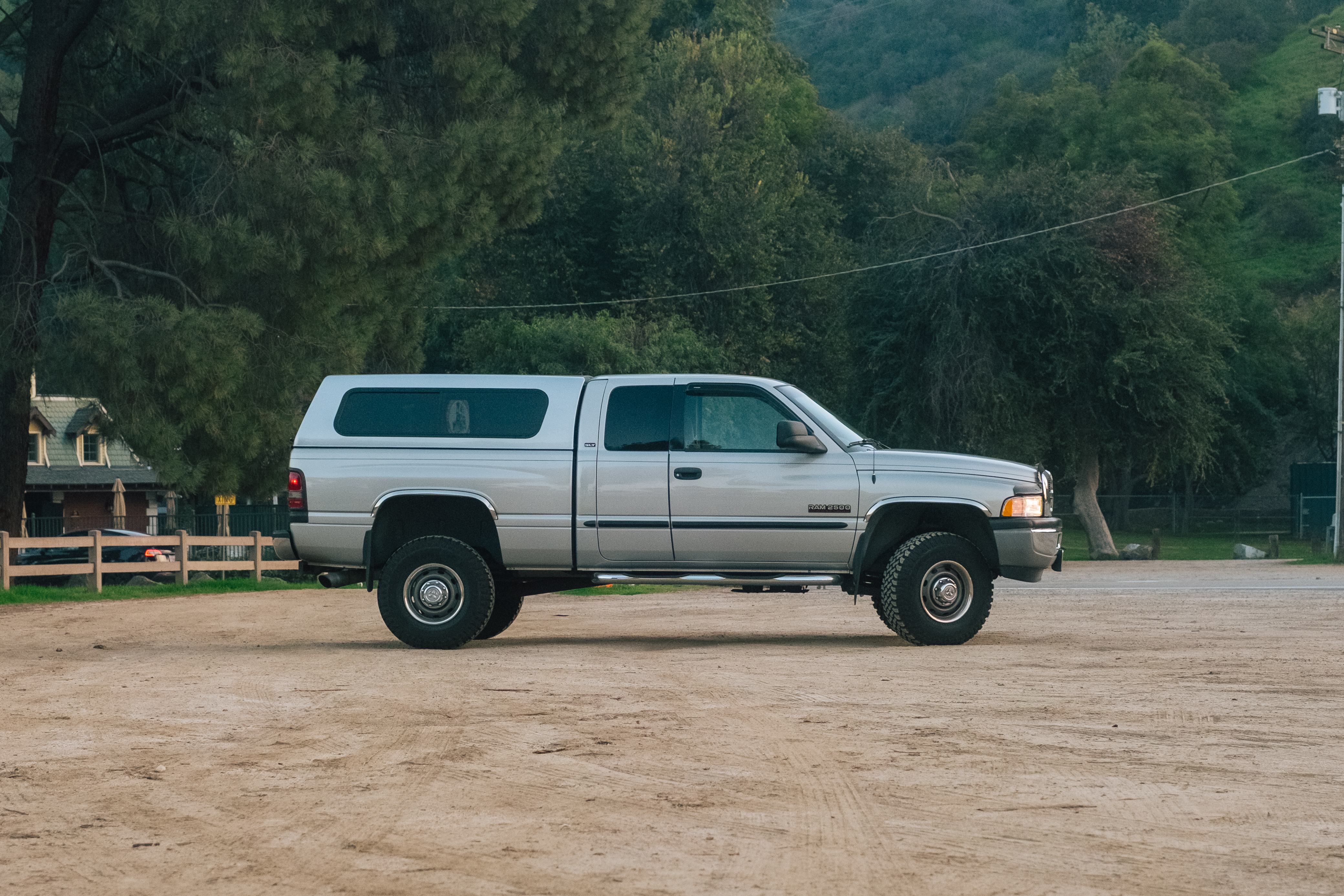 2001 Dodge Ram 2500 SLT - 2