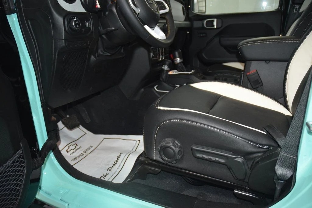 2025 Jeep Gladiator Sport S Aqua Edition